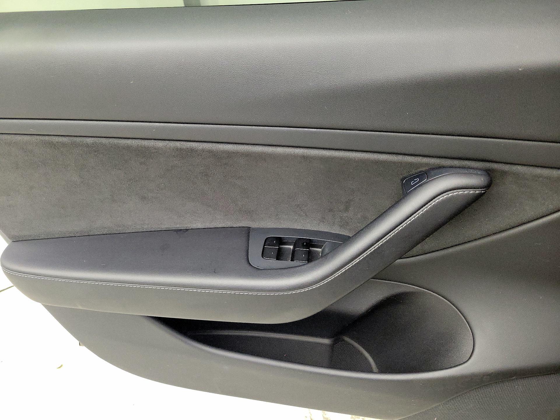 Thumbnail: 2021 Tesla Model 3 - 12