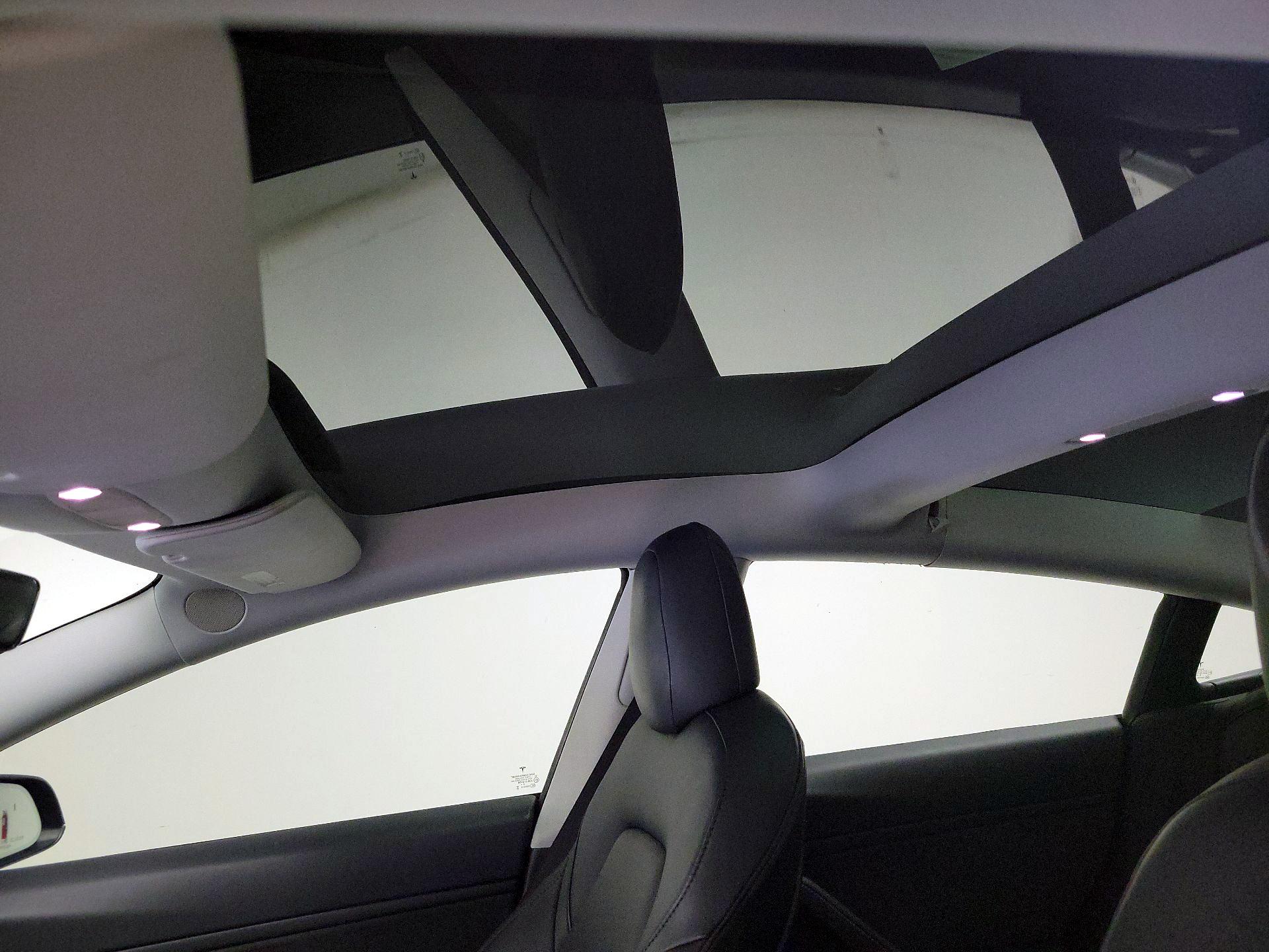 Thumbnail: 2021 Tesla Model 3 - 18