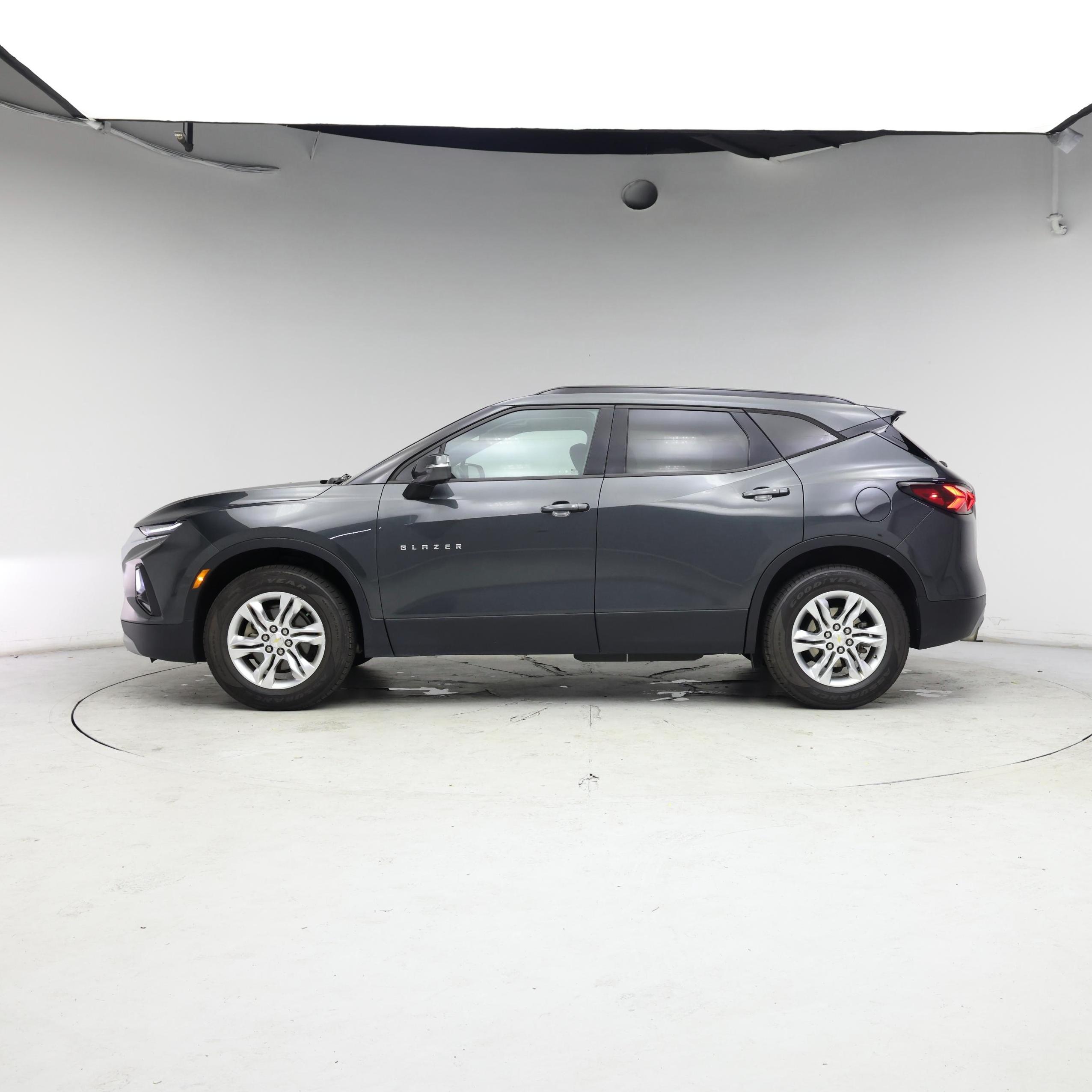 Thumbnail: 2019 Chevrolet Blazer - 3