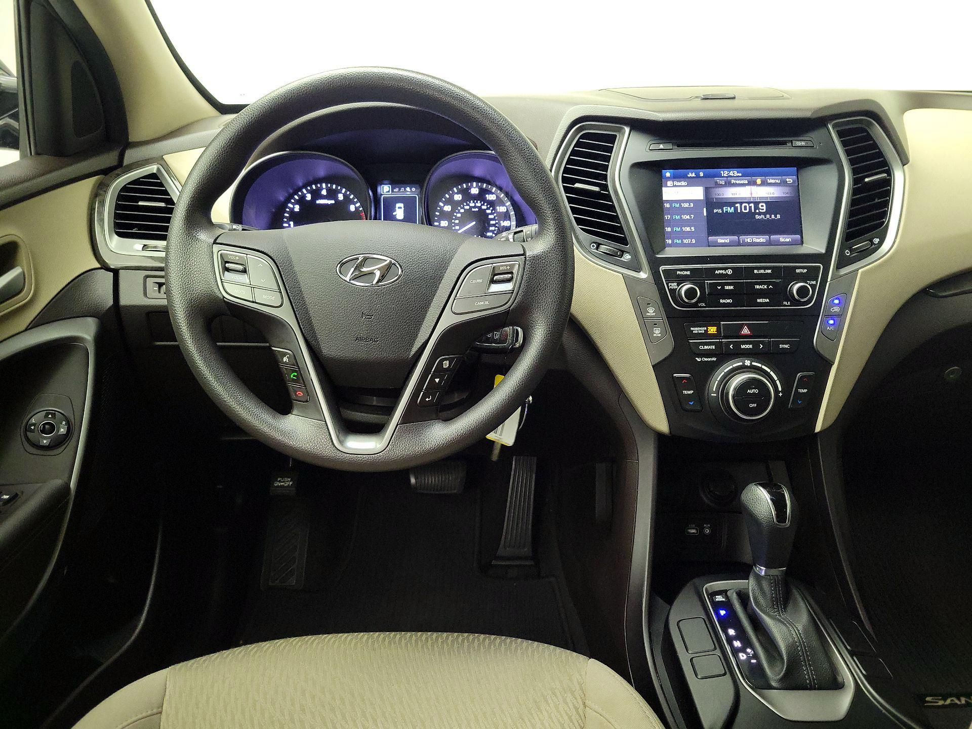 Thumbnail: 2017 Hyundai Santa Fe - 10