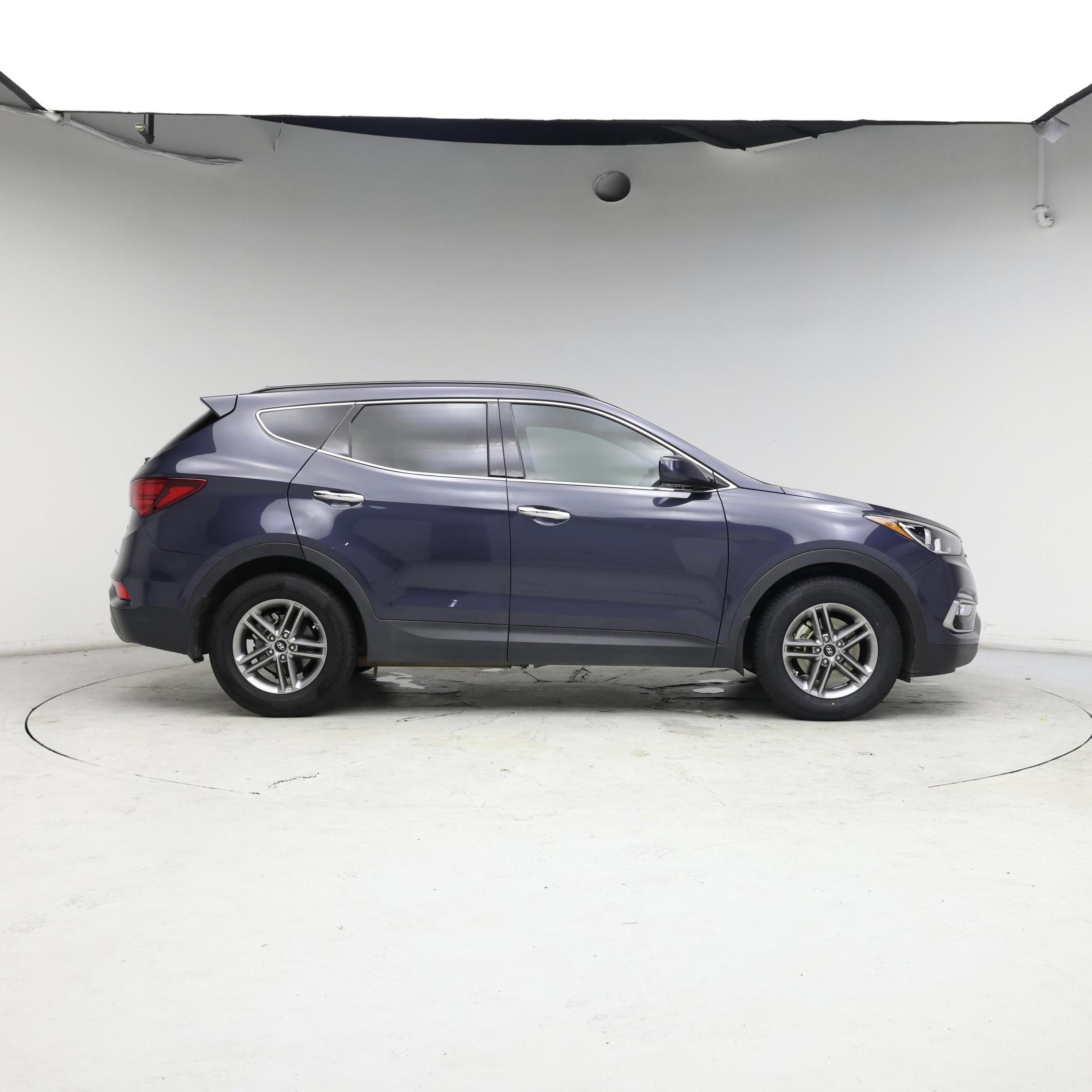 Thumbnail: 2017 Hyundai Santa Fe - 7