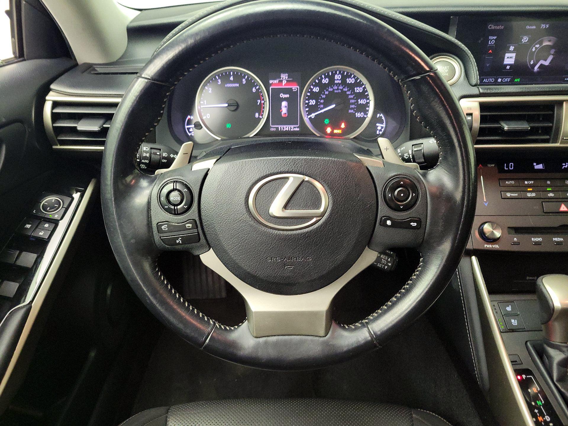 Thumbnail: 2015 Lexus IS - 10