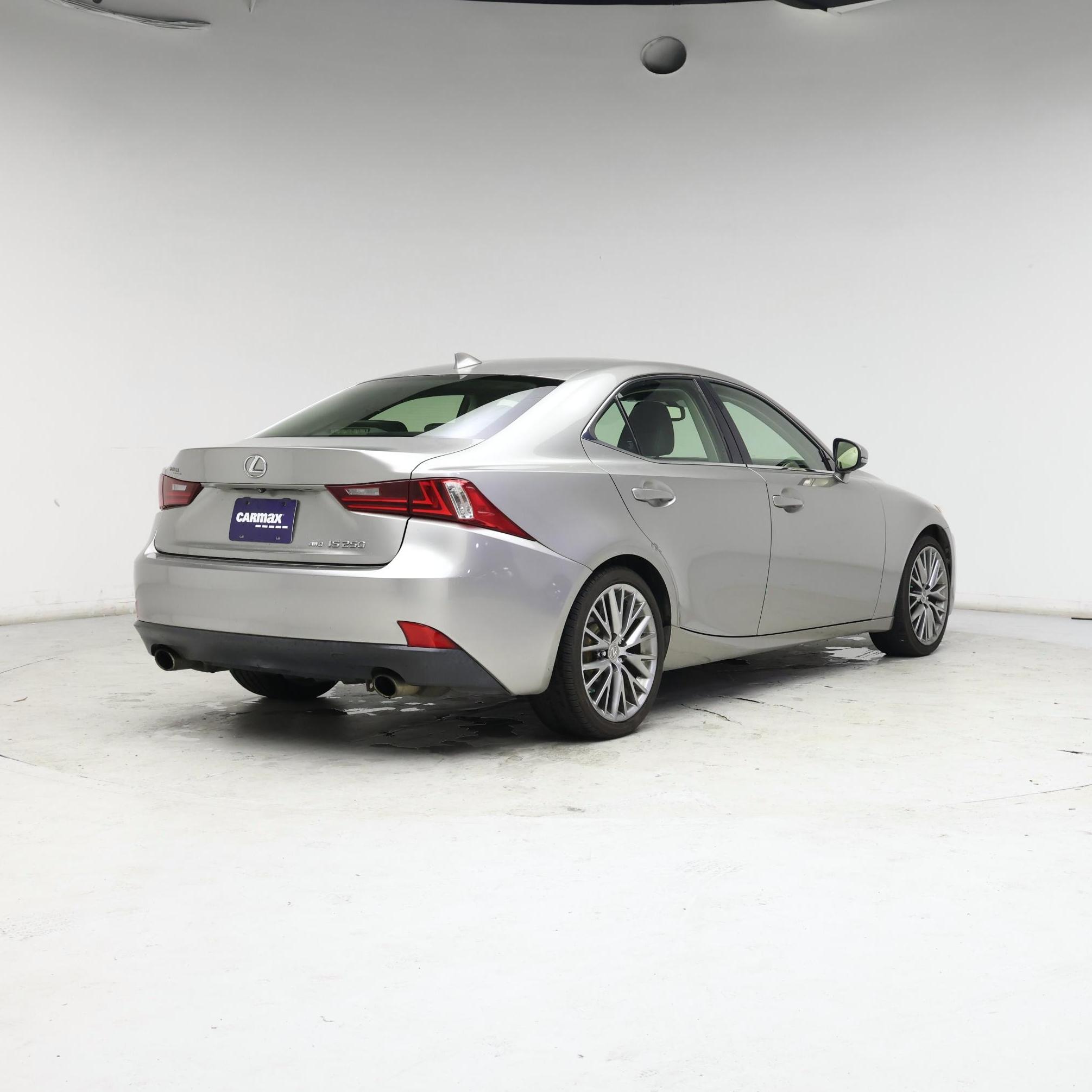Thumbnail: 2015 Lexus IS - 8