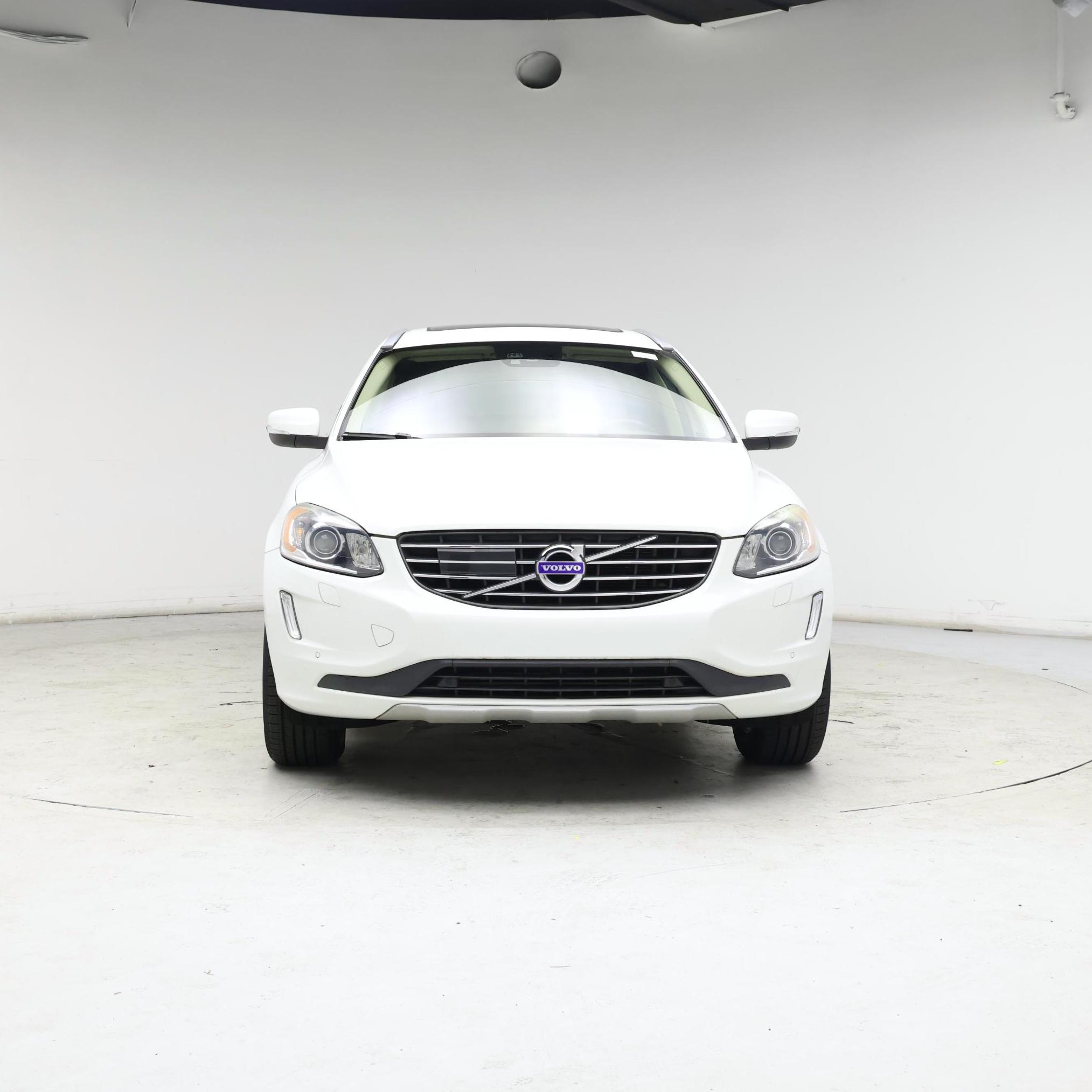 Thumbnail: 2017 Volvo XC60 - 5