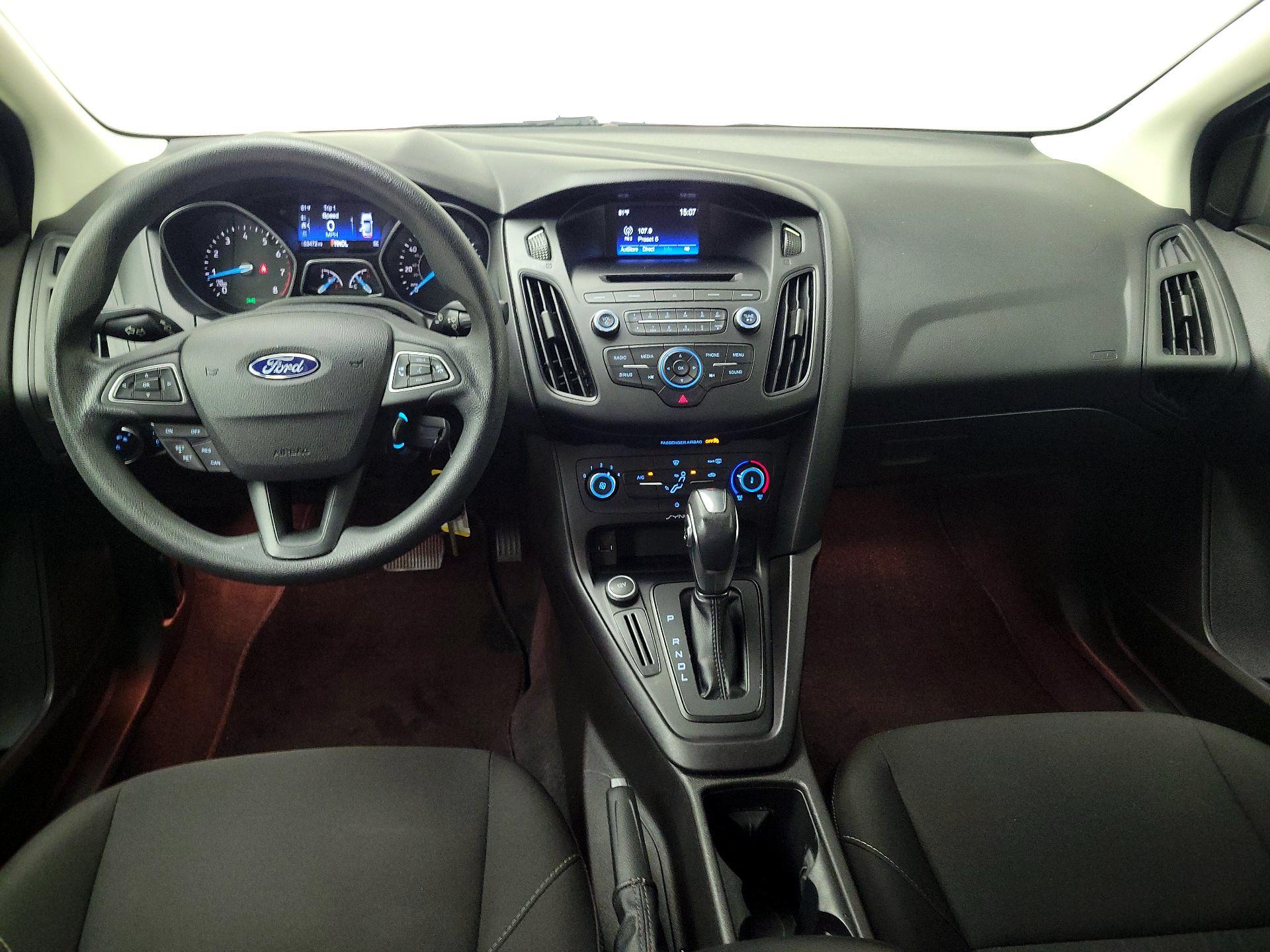 Thumbnail: 2016 Ford Focus - 9