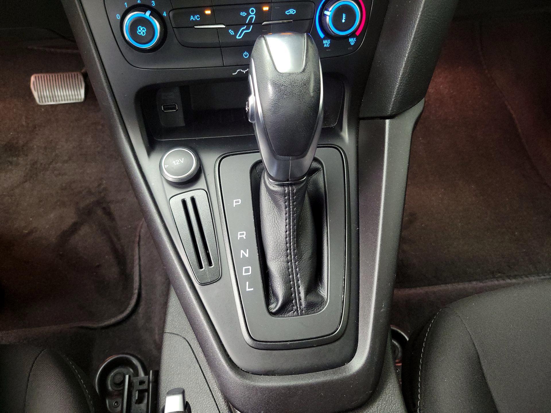 Thumbnail: 2016 Ford Focus - 17