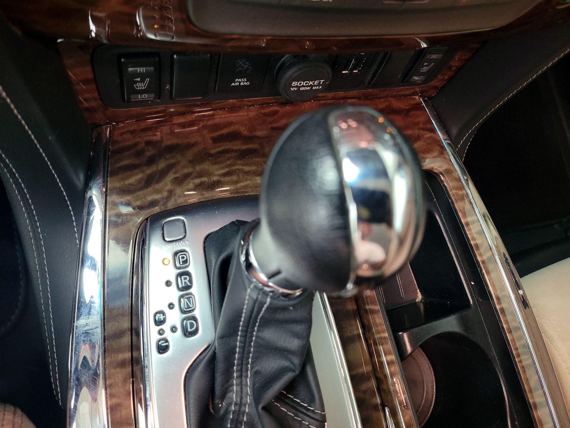 Thumbnail: 2018 Nissan Armada - 18