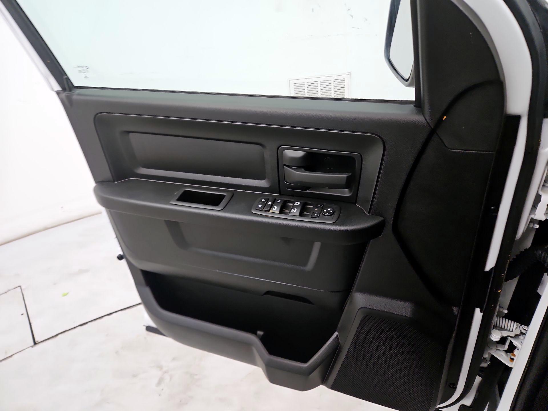 Thumbnail: 2023 RAM 1500 Classic - 12