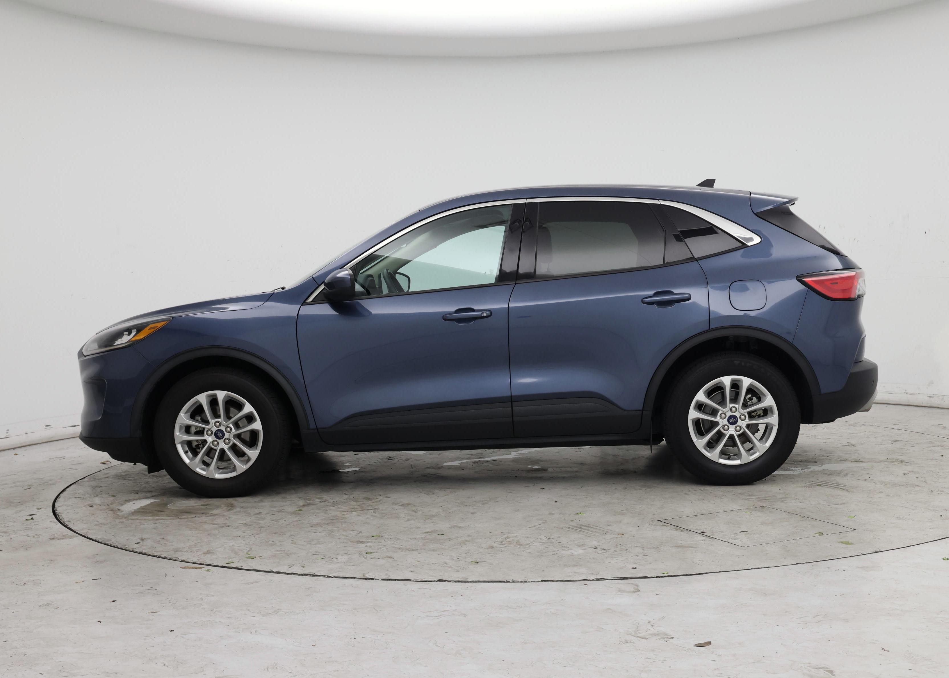 Thumbnail: 2020 Ford Escape - 3