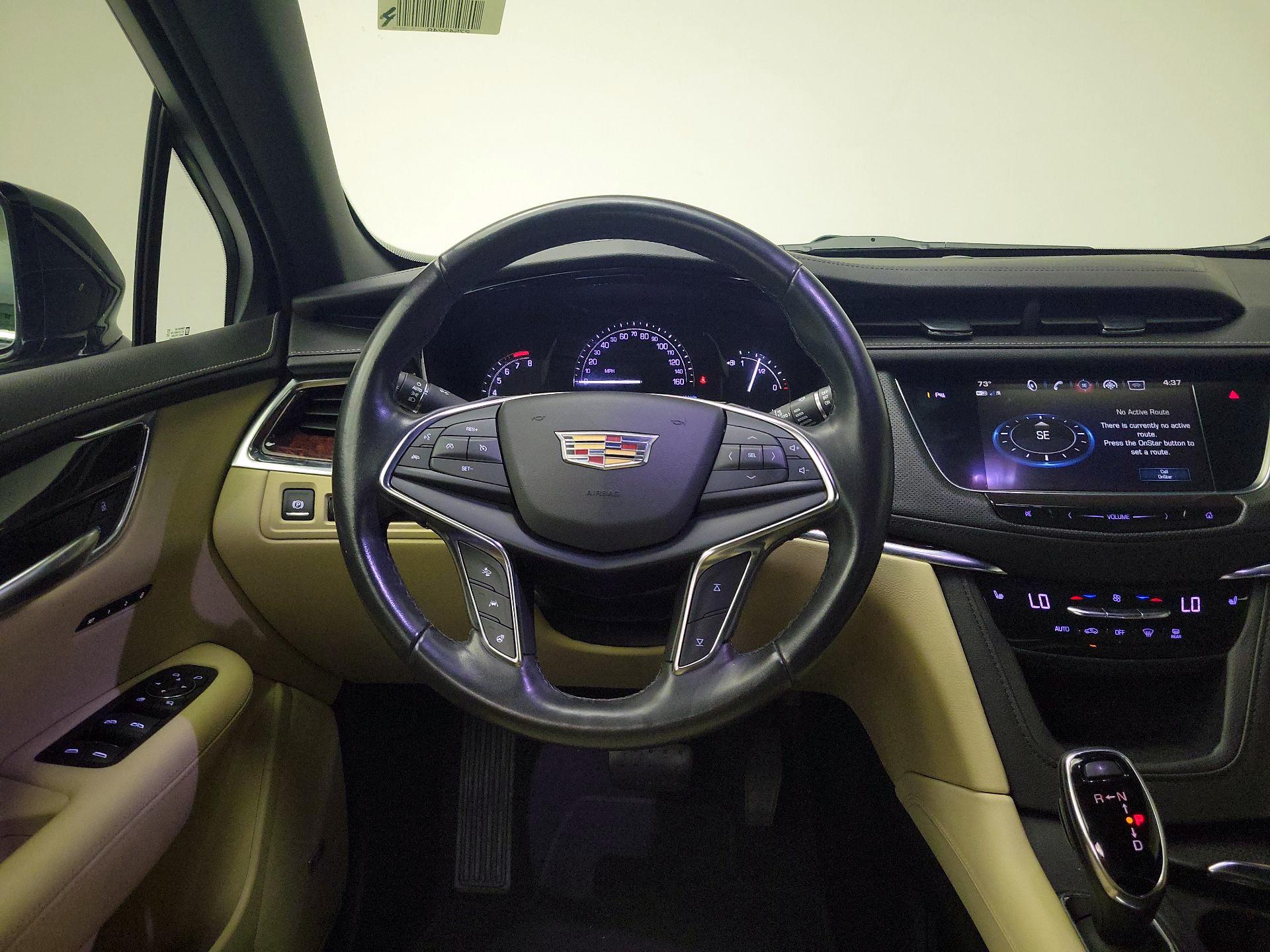 Thumbnail: 2019 Cadillac XT5 - 10