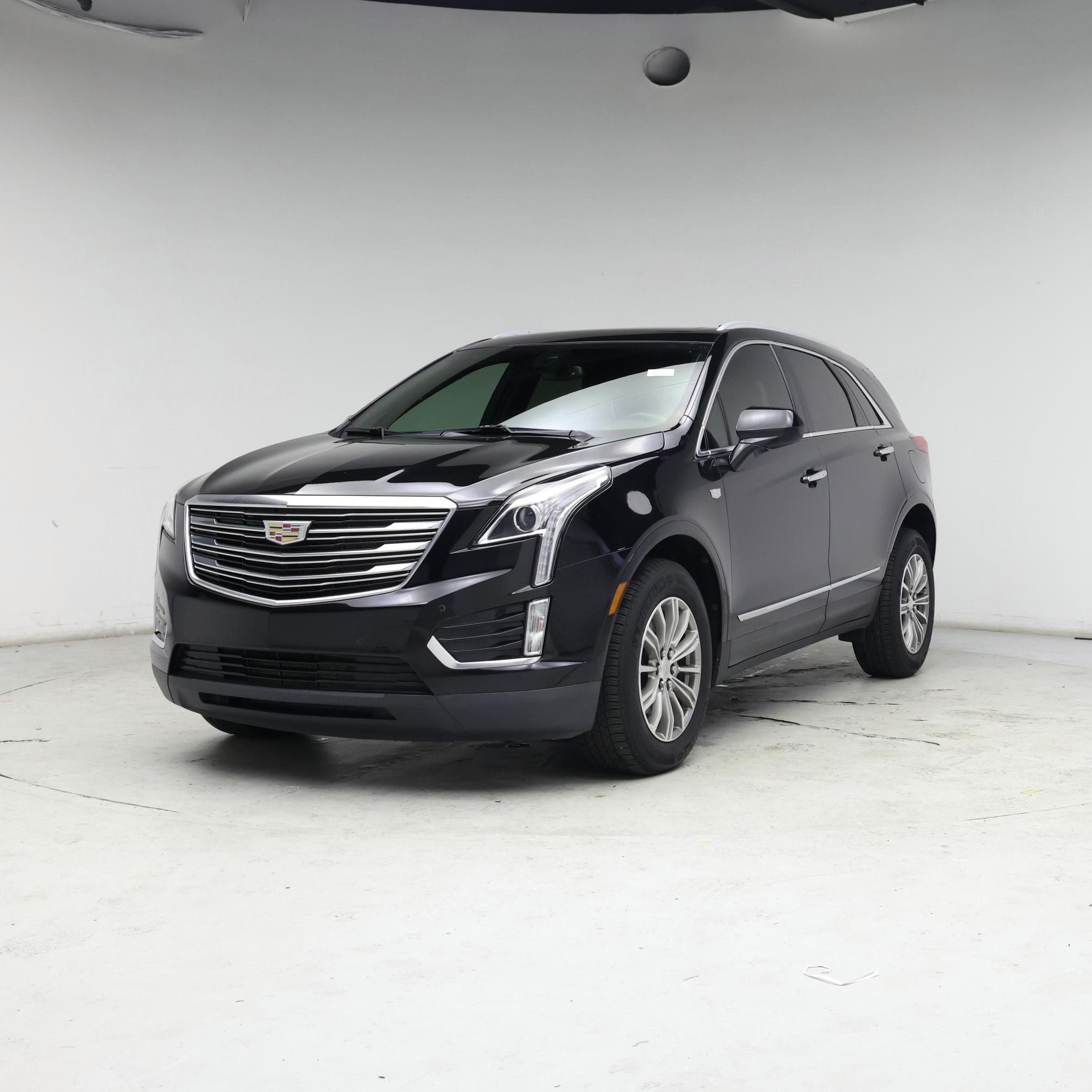 Thumbnail: 2019 Cadillac XT5 - 4