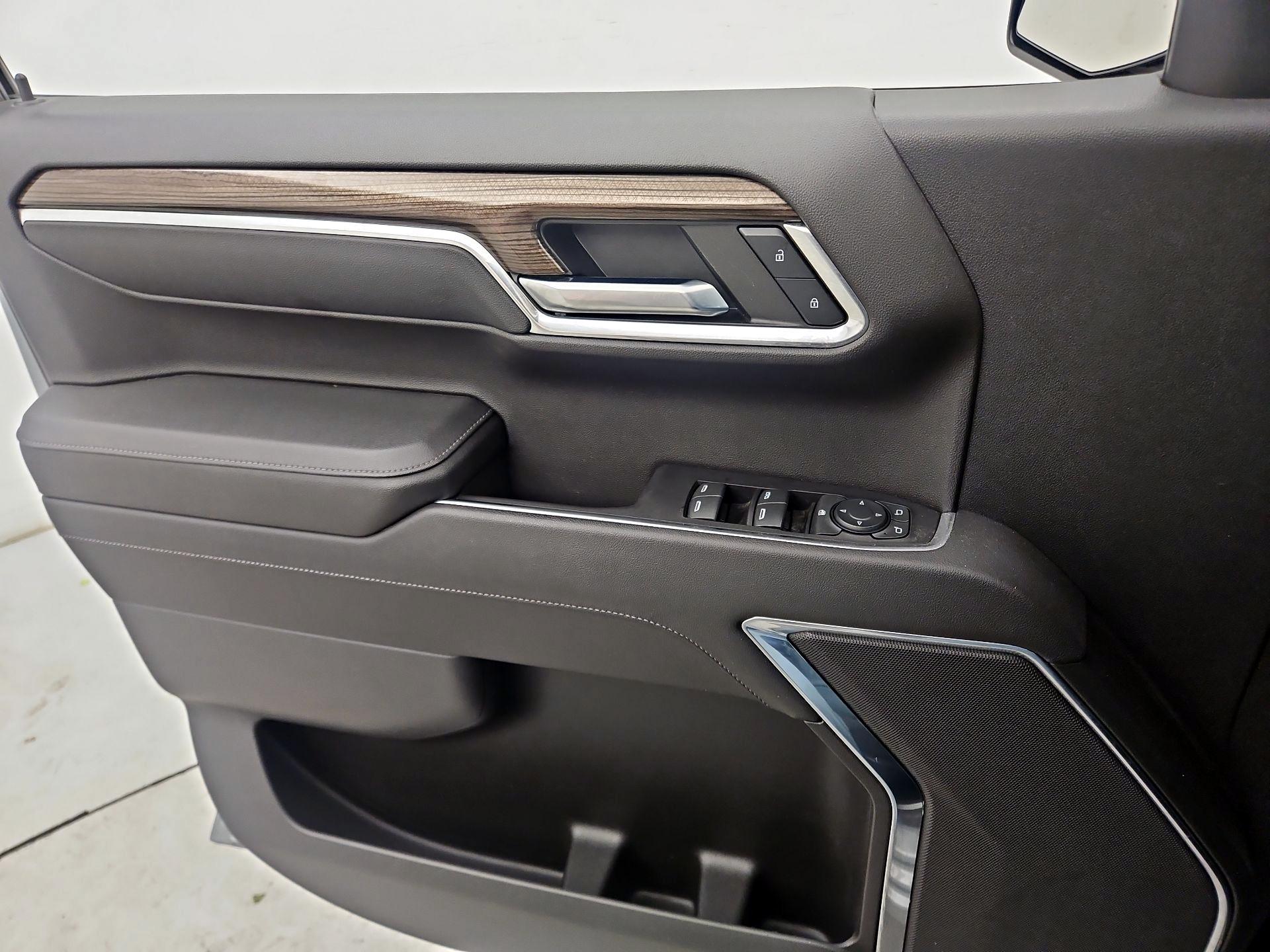 Thumbnail: 2023 Chevrolet Silverado 1500 - 12
