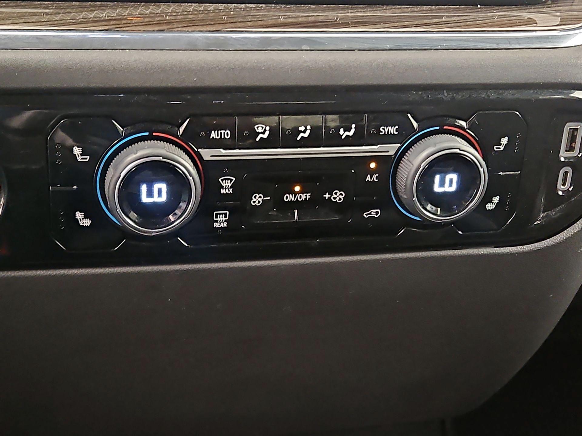 Thumbnail: 2023 Chevrolet Silverado 1500 - 16