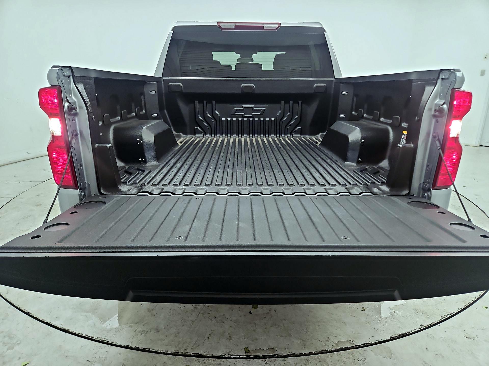 Thumbnail: 2023 Chevrolet Silverado 1500 - 20