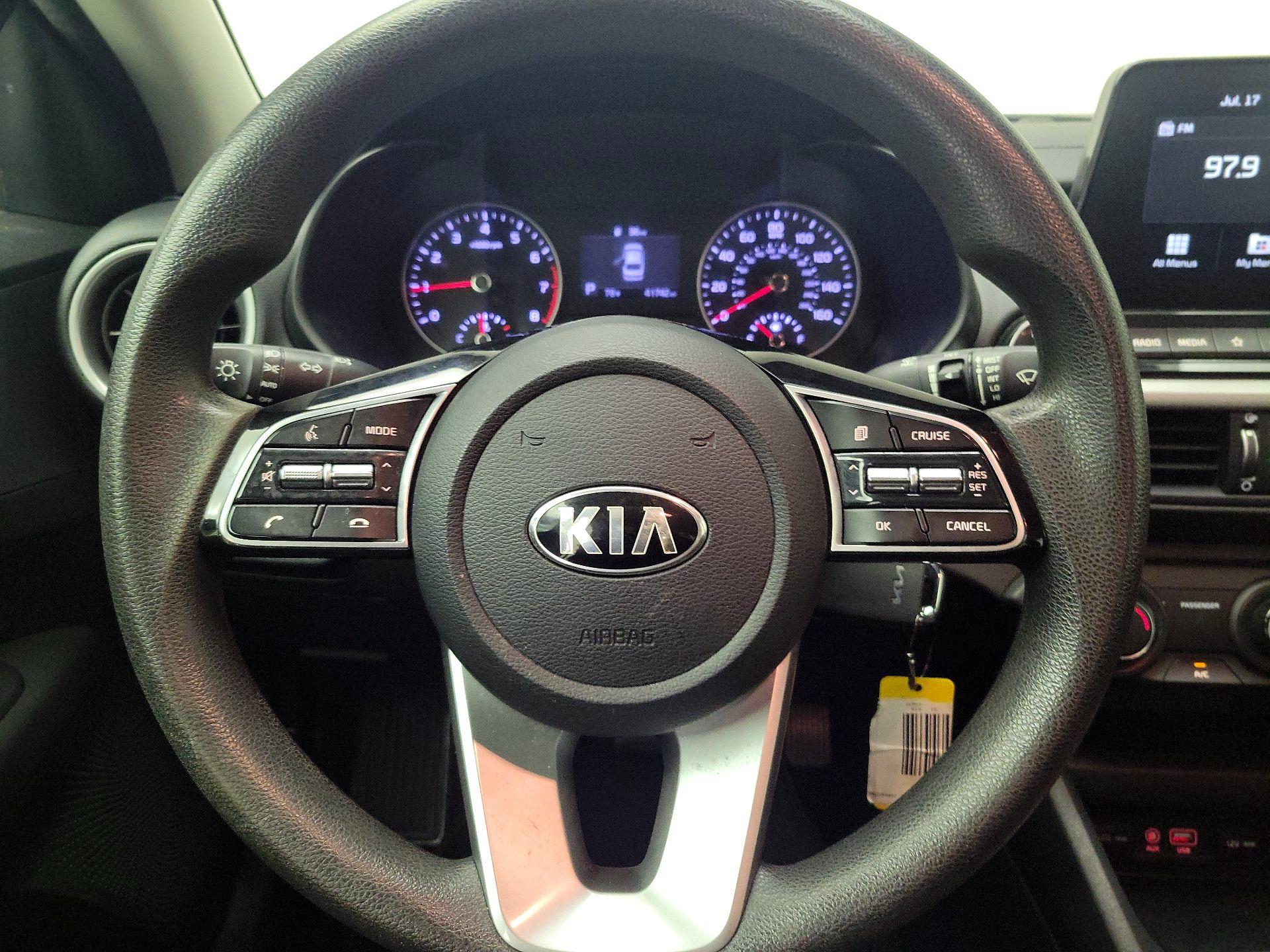 Thumbnail: 2021 Kia Forte - 10