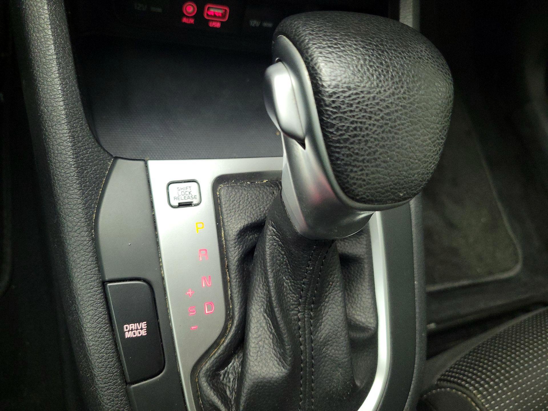 Thumbnail: 2021 Kia Forte - 16