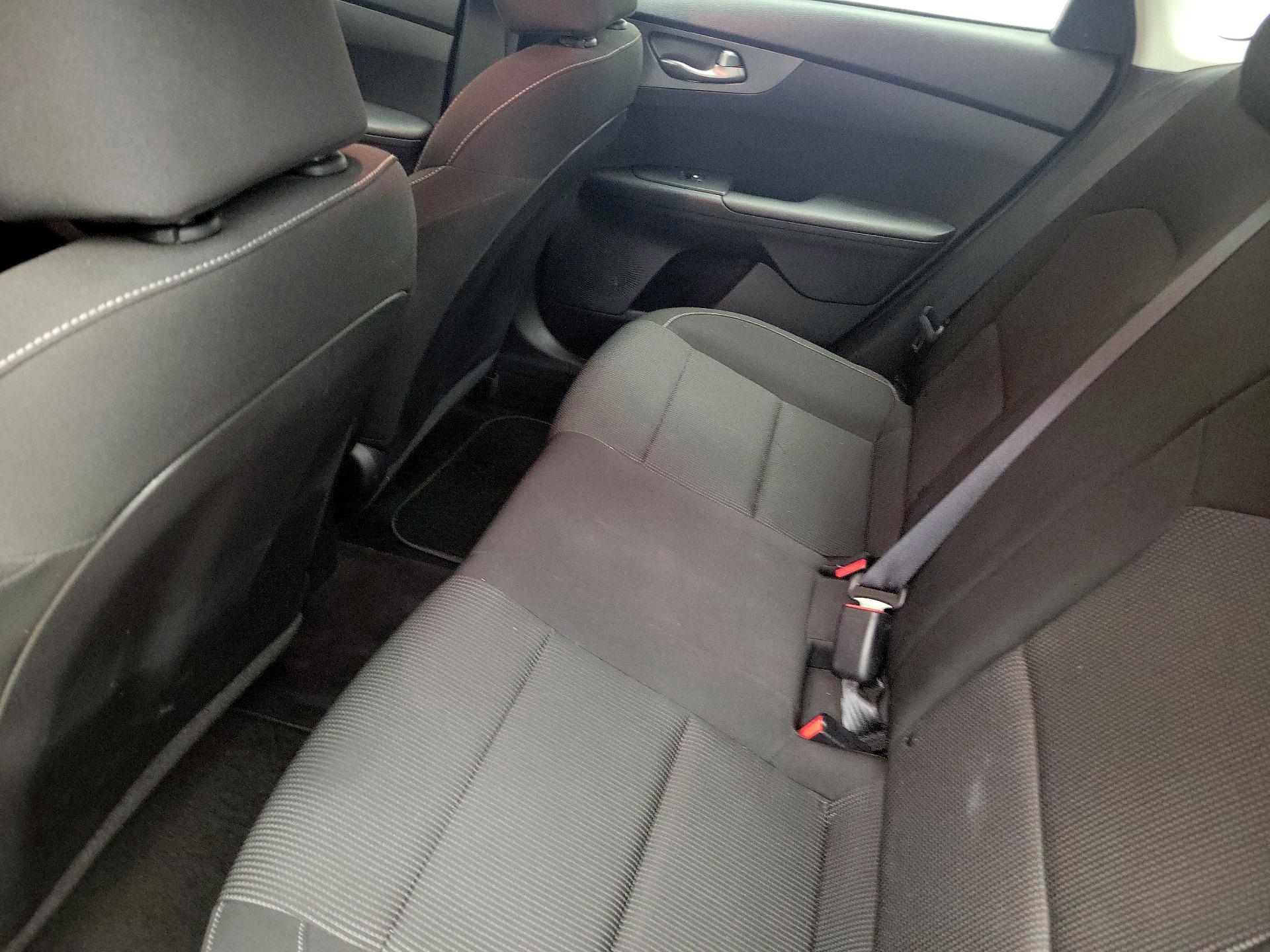 Thumbnail: 2021 Kia Forte - 18