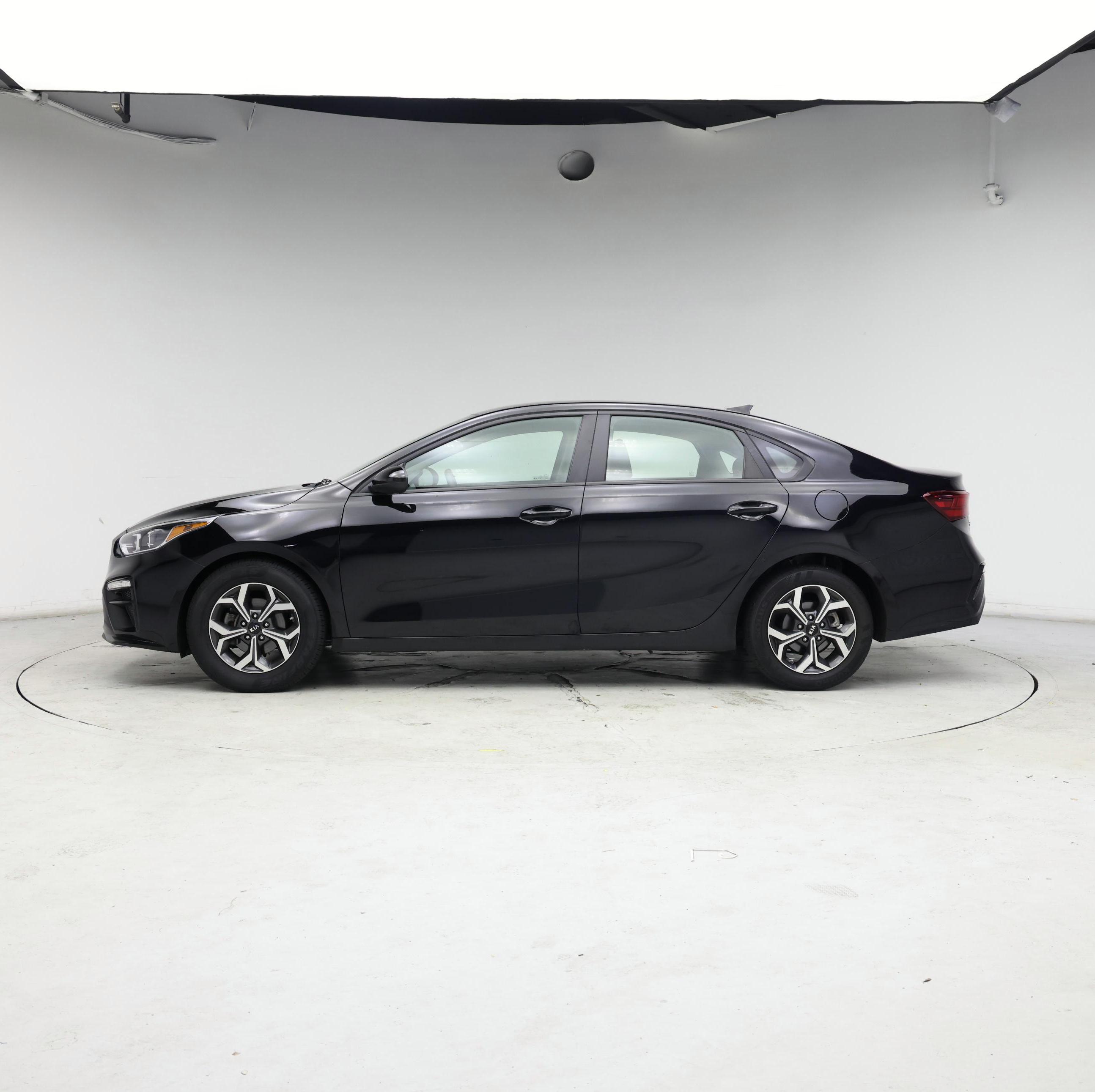 Thumbnail: 2021 Kia Forte - 3