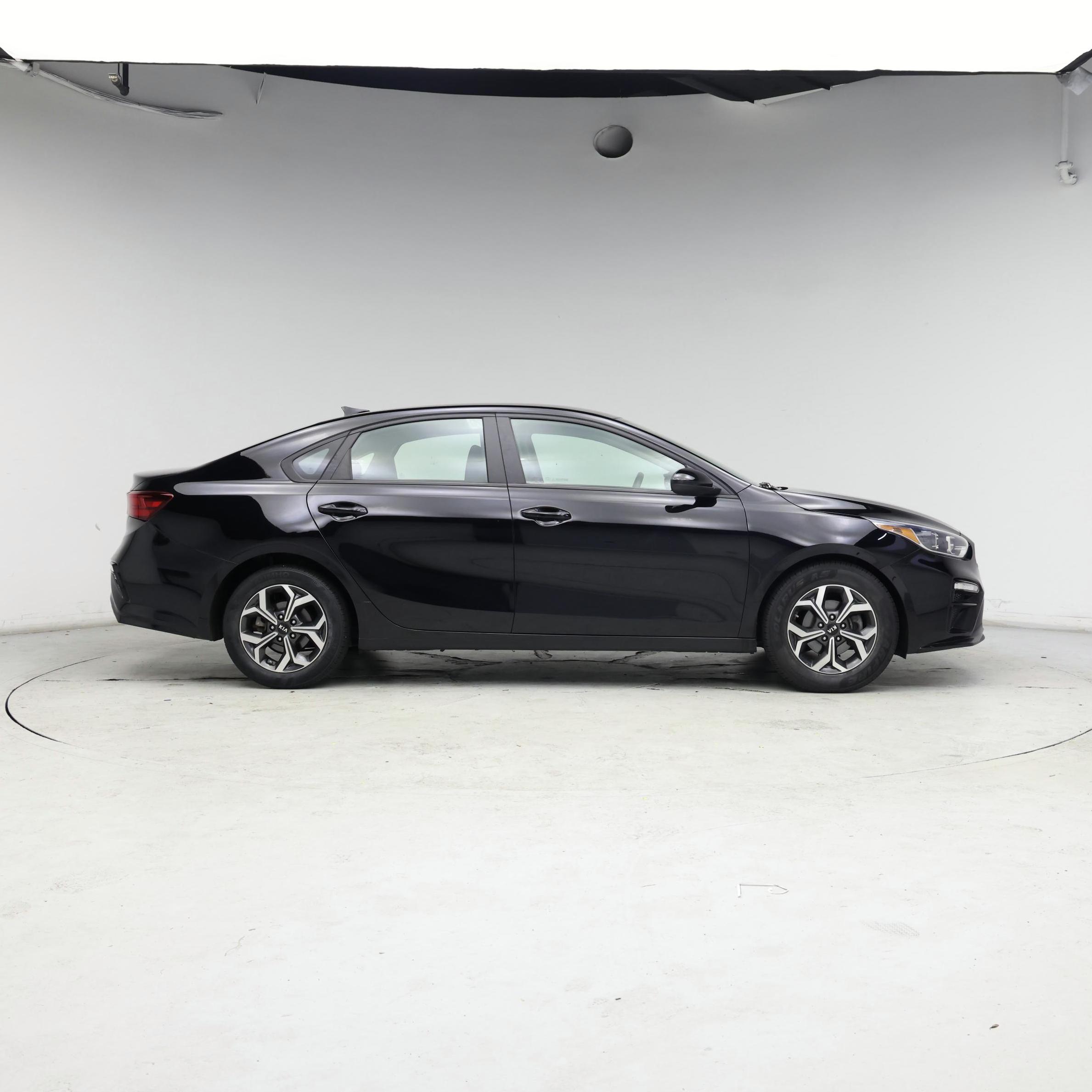 Thumbnail: 2021 Kia Forte - 7
