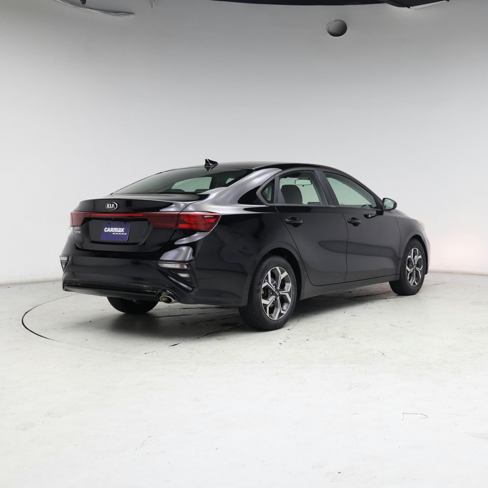 Thumbnail: 2021 Kia Forte - 8