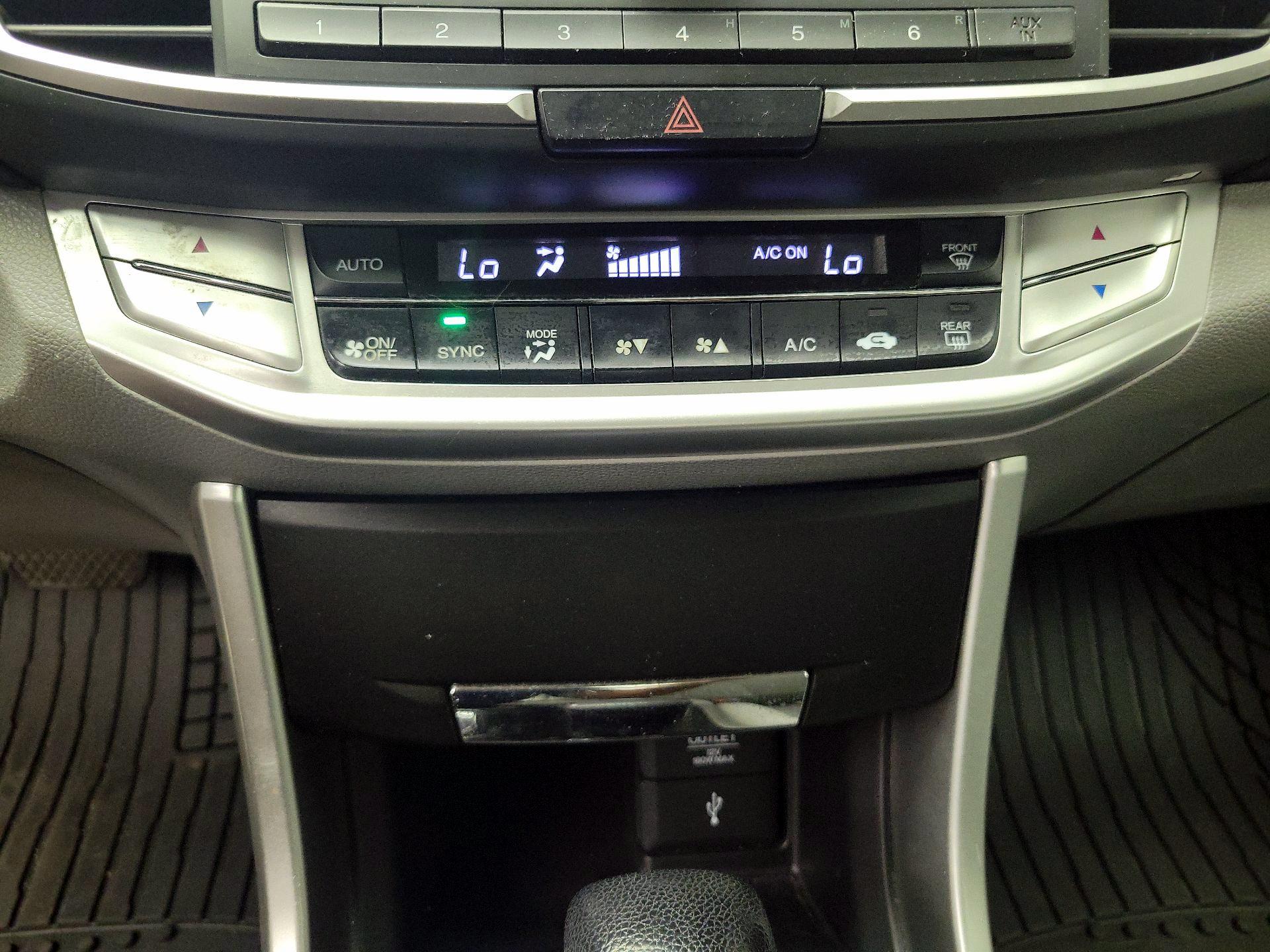 Thumbnail: 2013 Honda Accord - 16