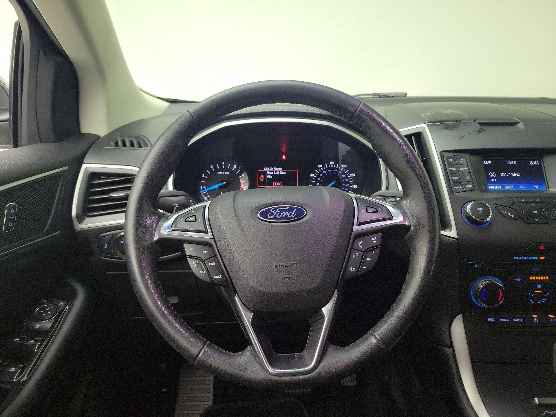 Thumbnail: 2017 Ford Edge - 10