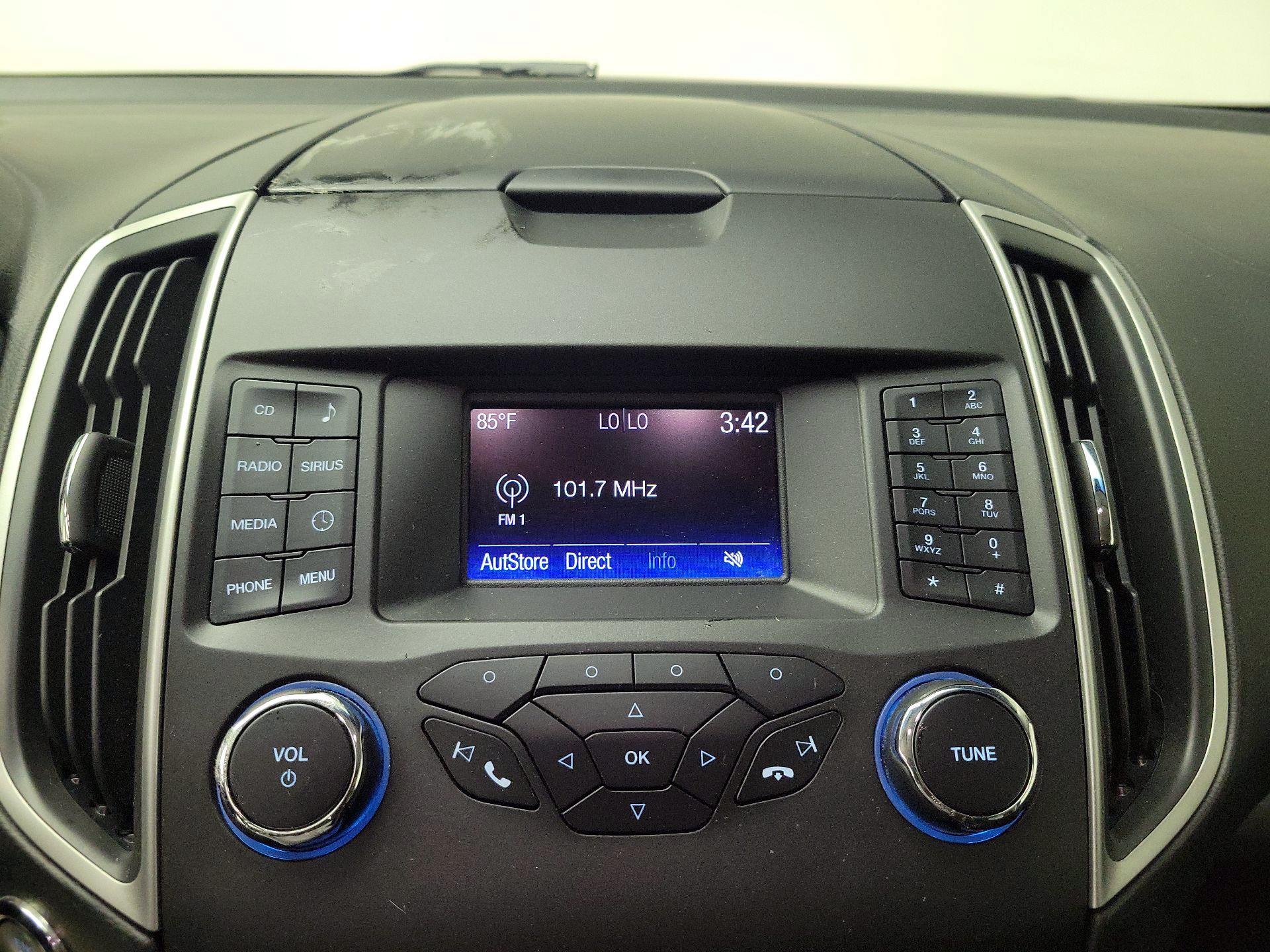 Thumbnail: 2017 Ford Edge - 15