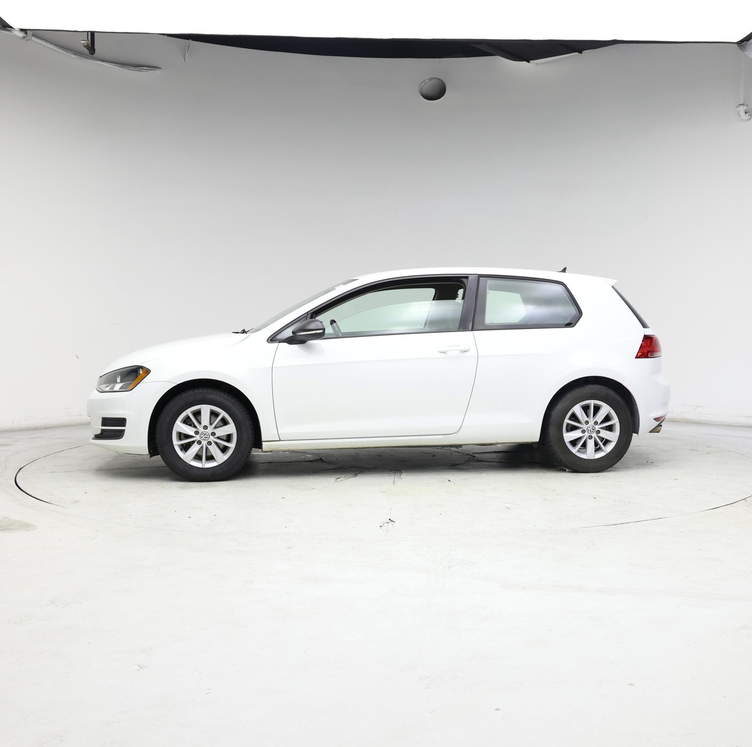 Thumbnail: 2015 Volkswagen Golf - 3