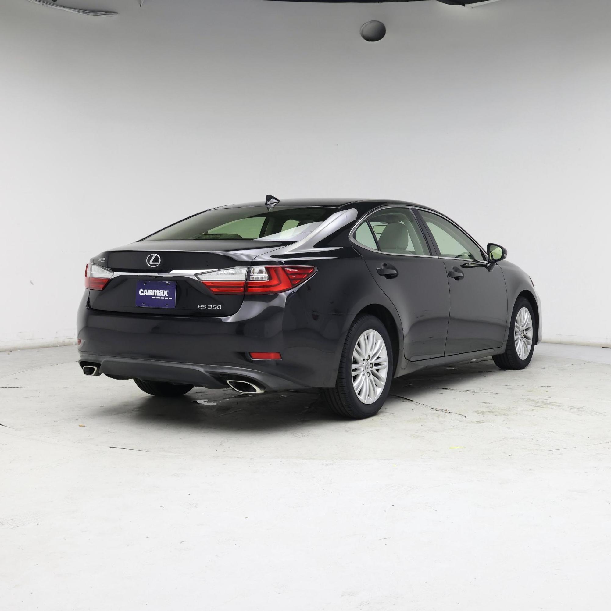Thumbnail: 2016 Lexus ES - 8