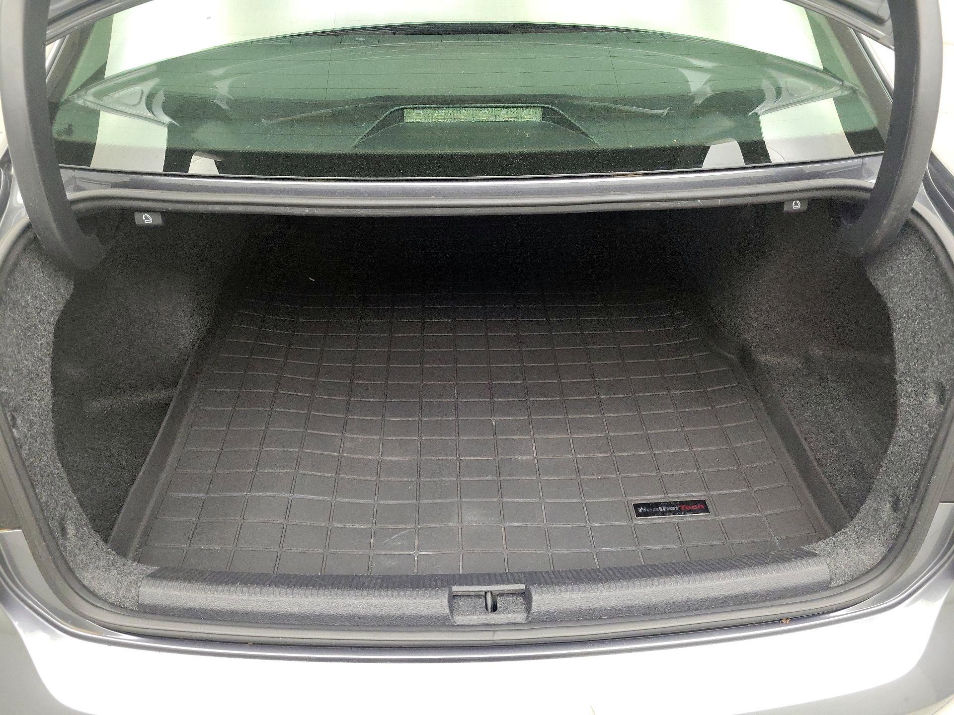 Thumbnail: 2015 Volkswagen Passat - 20