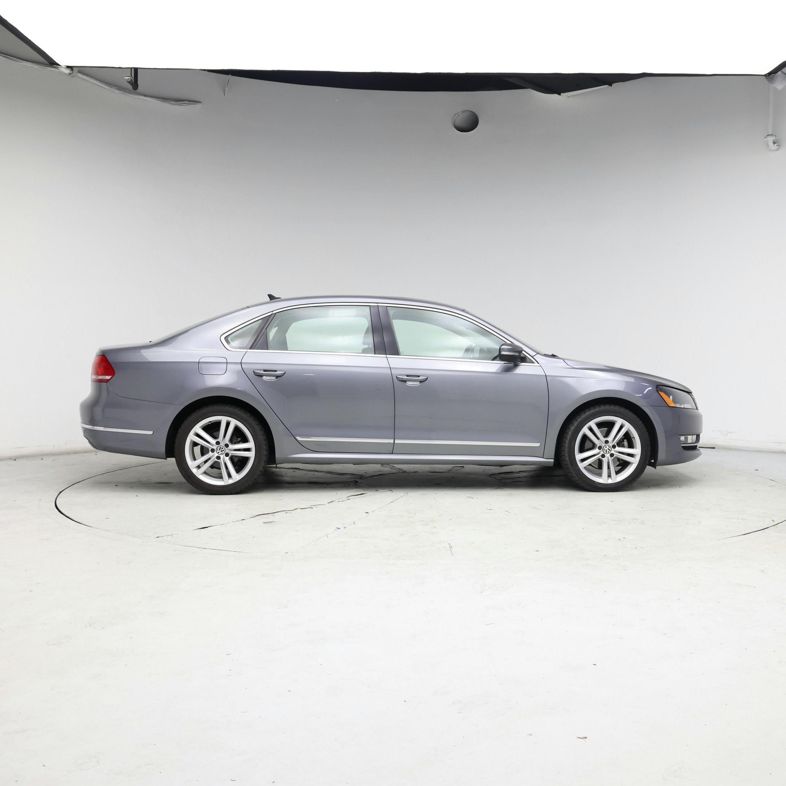 Thumbnail: 2015 Volkswagen Passat - 7