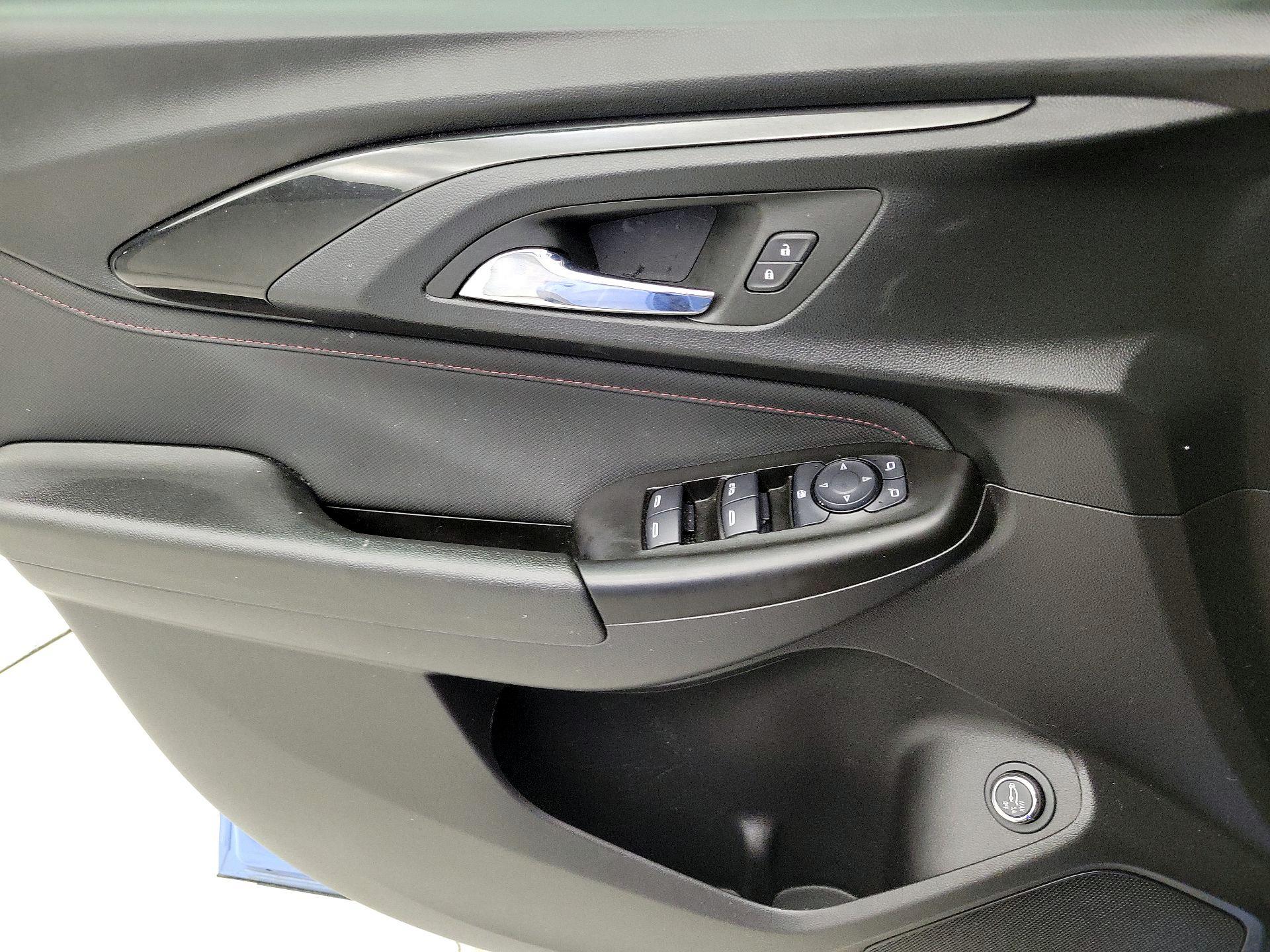 Thumbnail: 2023 Chevrolet TrailBlazer - 12