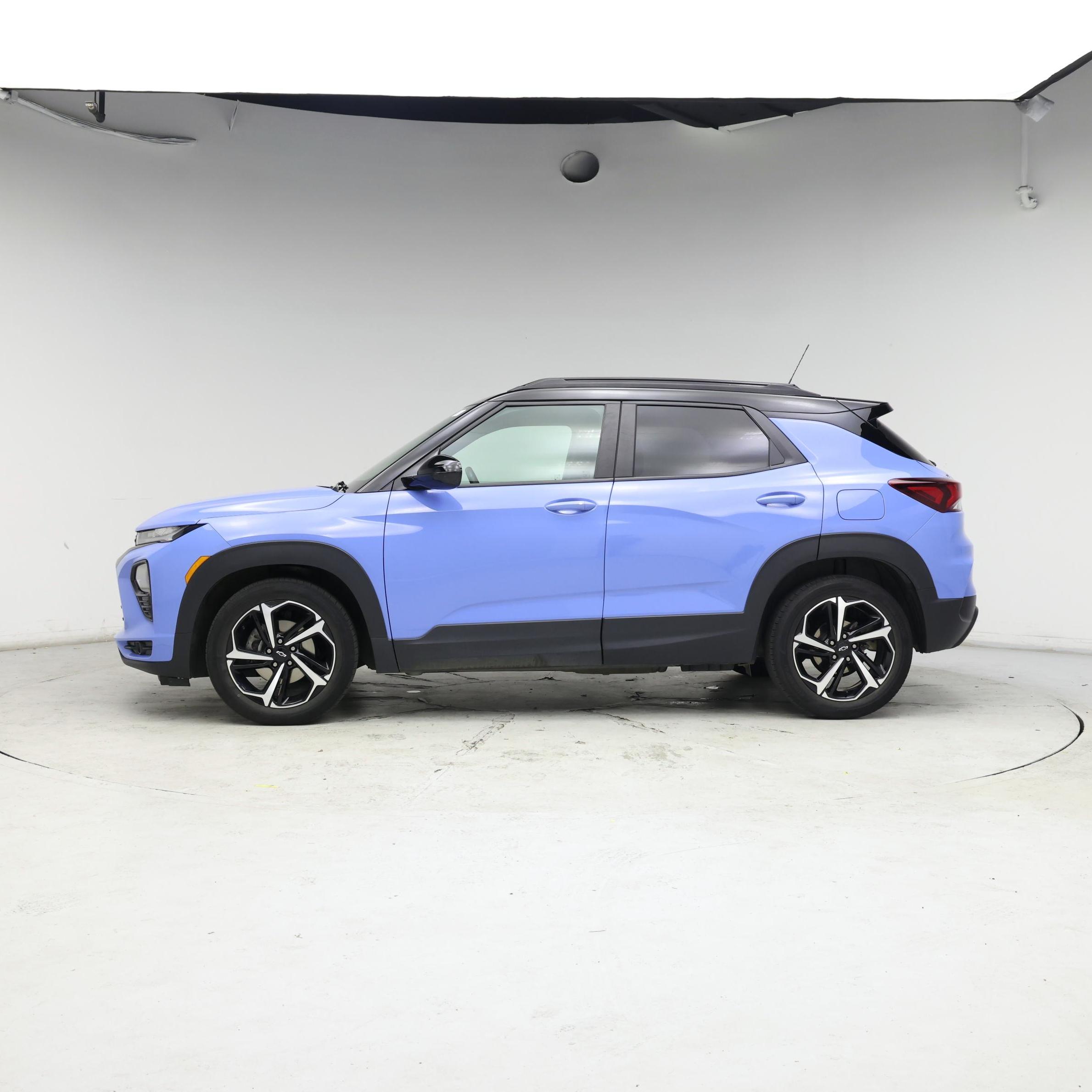 Thumbnail: 2023 Chevrolet TrailBlazer - 3