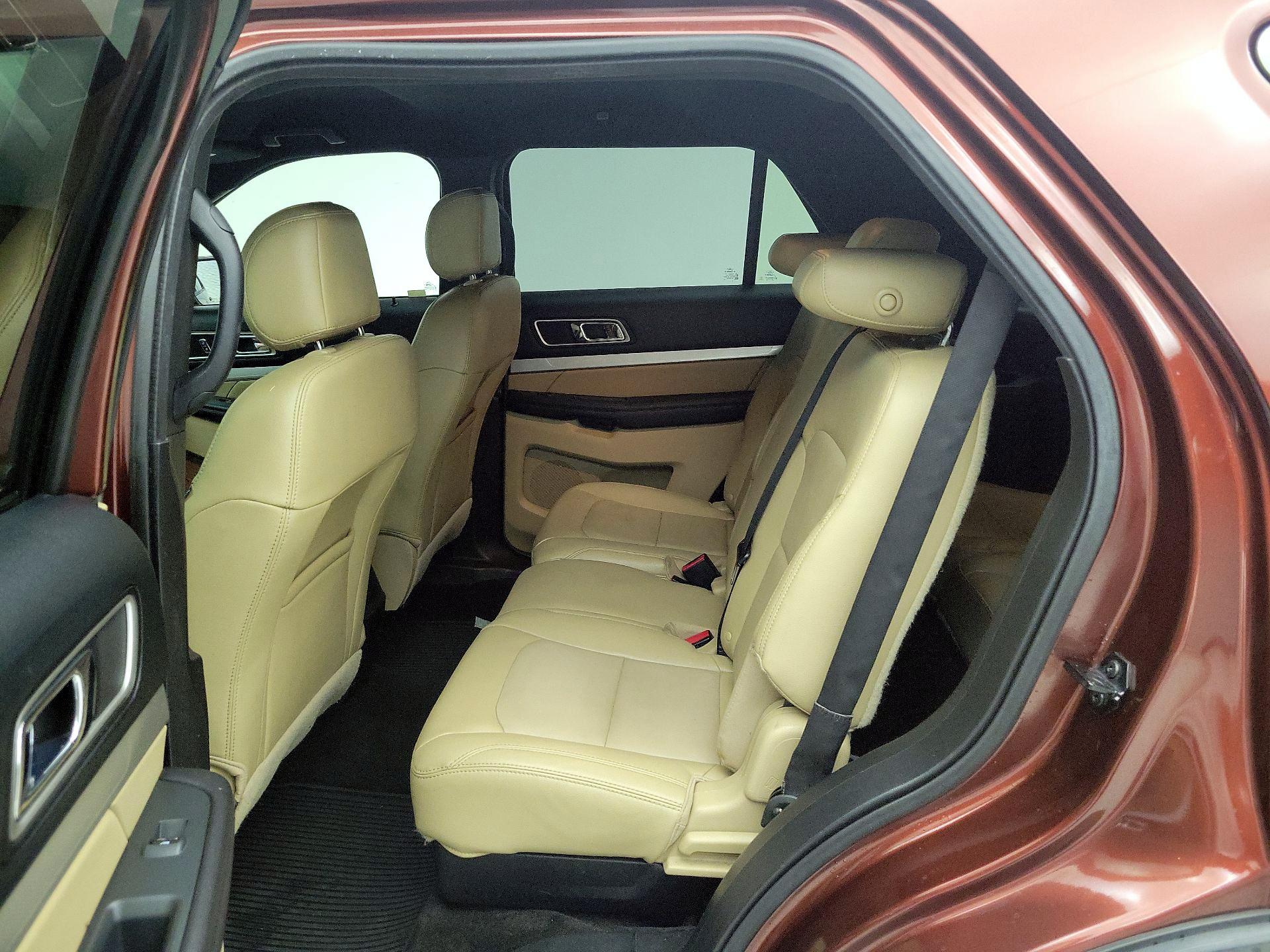 Thumbnail: 2016 Ford Explorer - 19