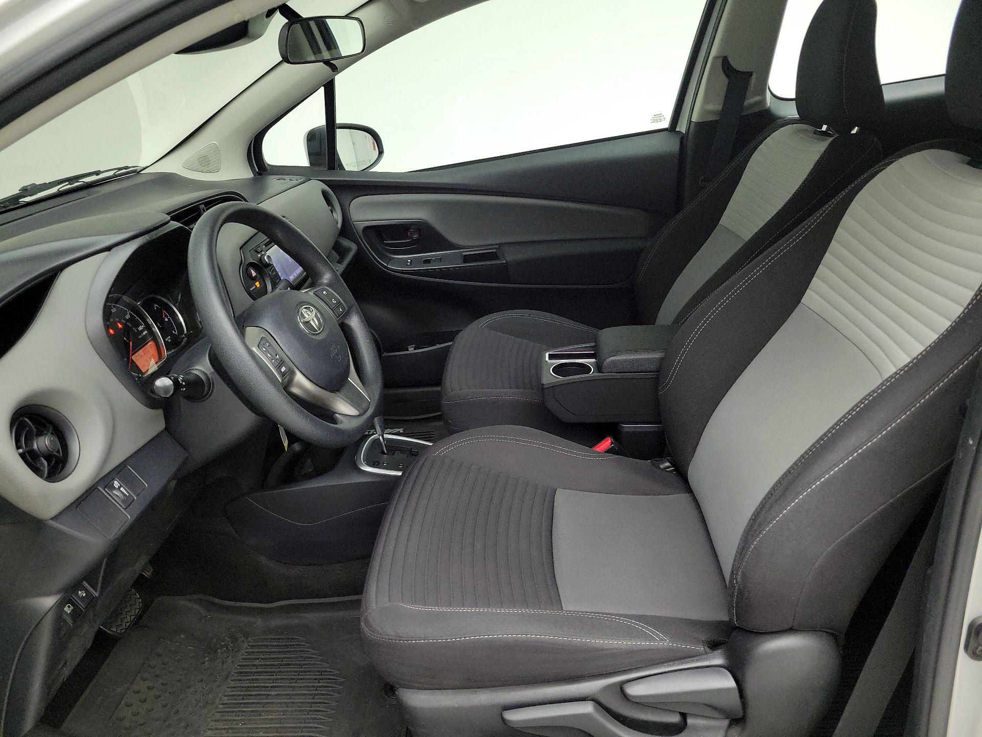 Thumbnail: 2018 Toyota Yaris - 11
