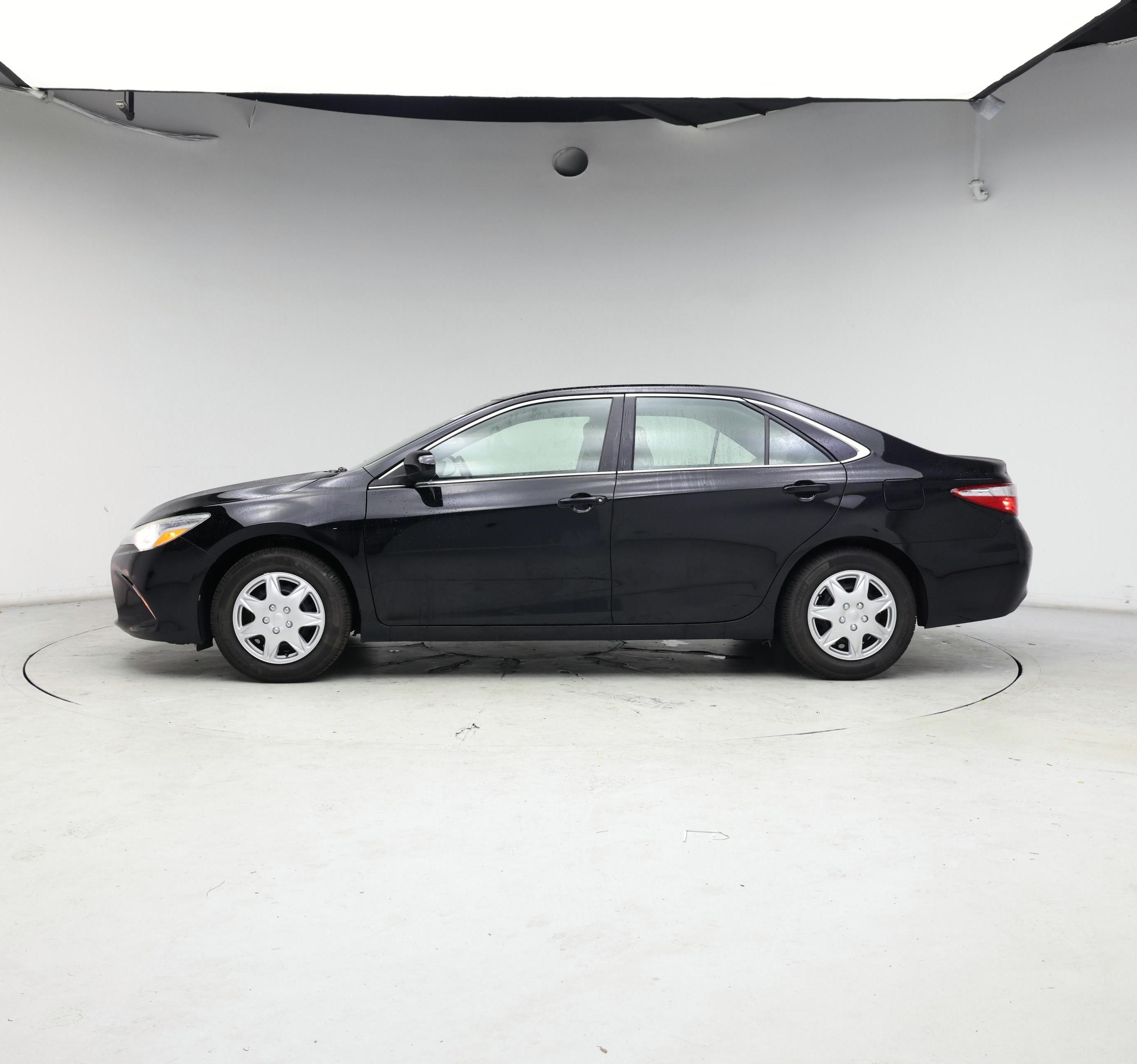 Thumbnail: 2015 Toyota Camry - 3