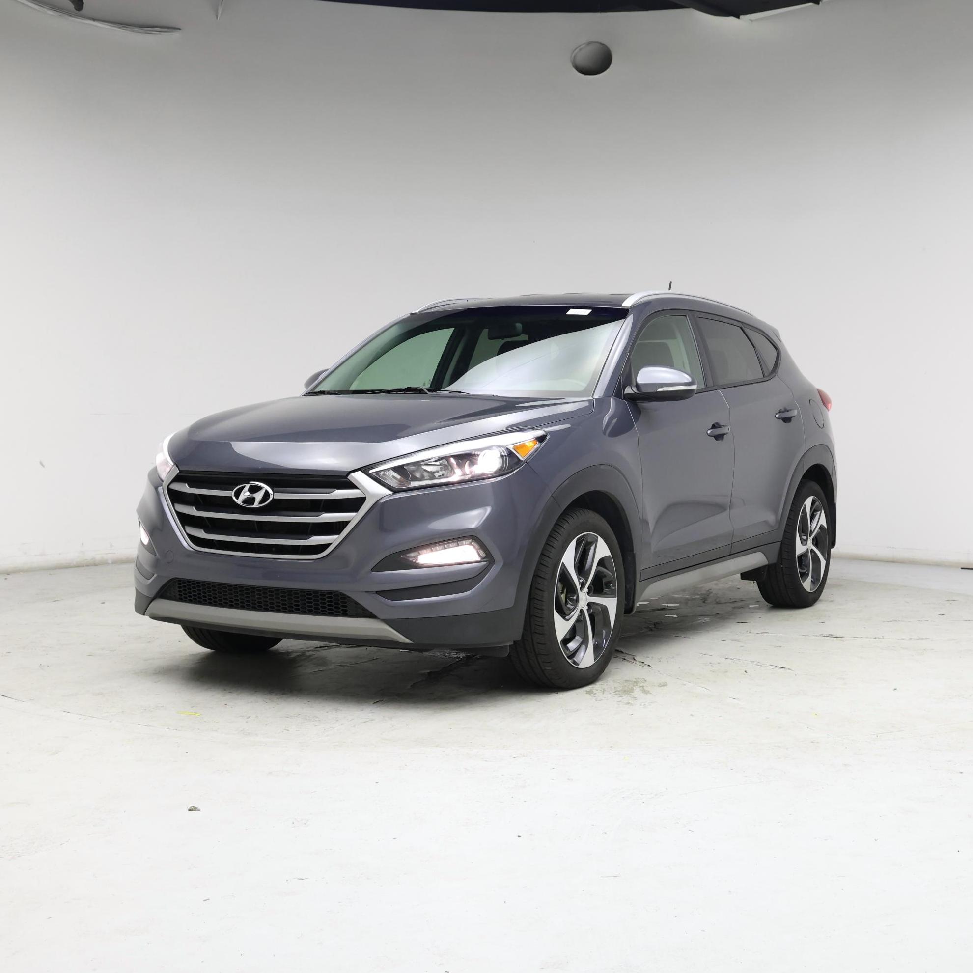 Thumbnail: 2017 Hyundai Tucson - 4