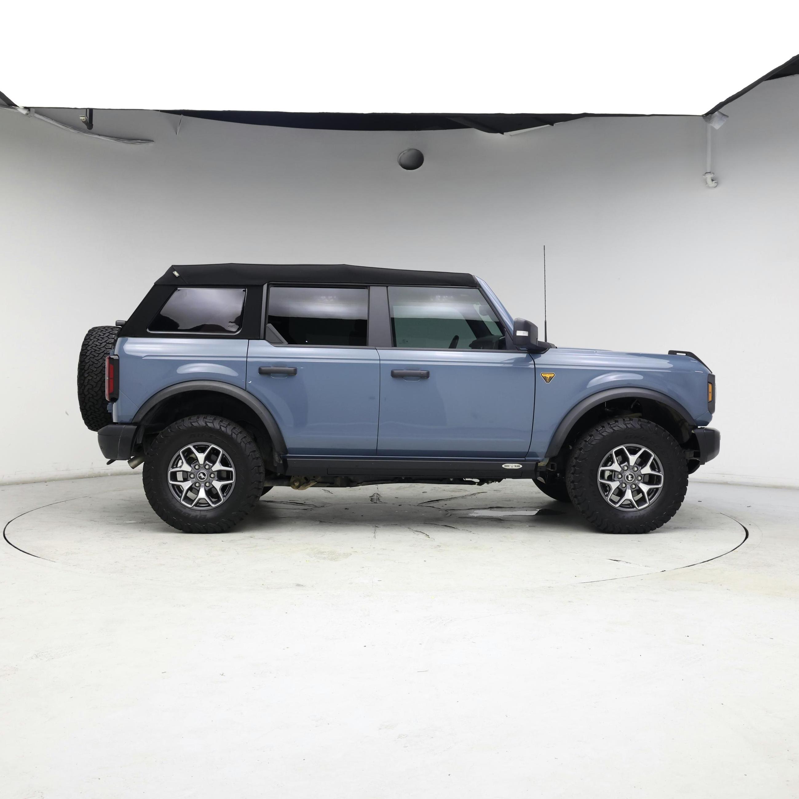 Thumbnail: 2022 Ford Bronco - 7