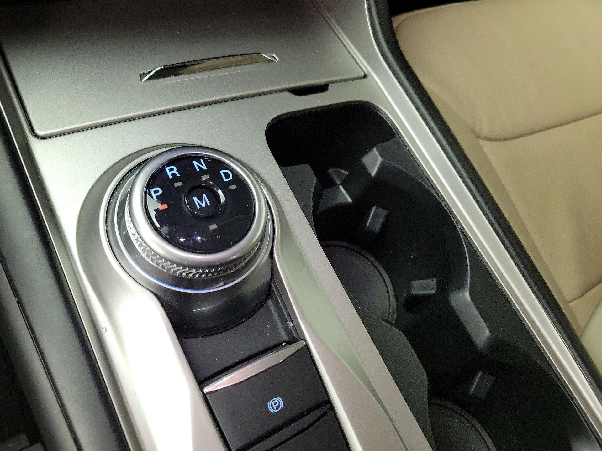 Thumbnail: 2020 Ford Explorer - 17