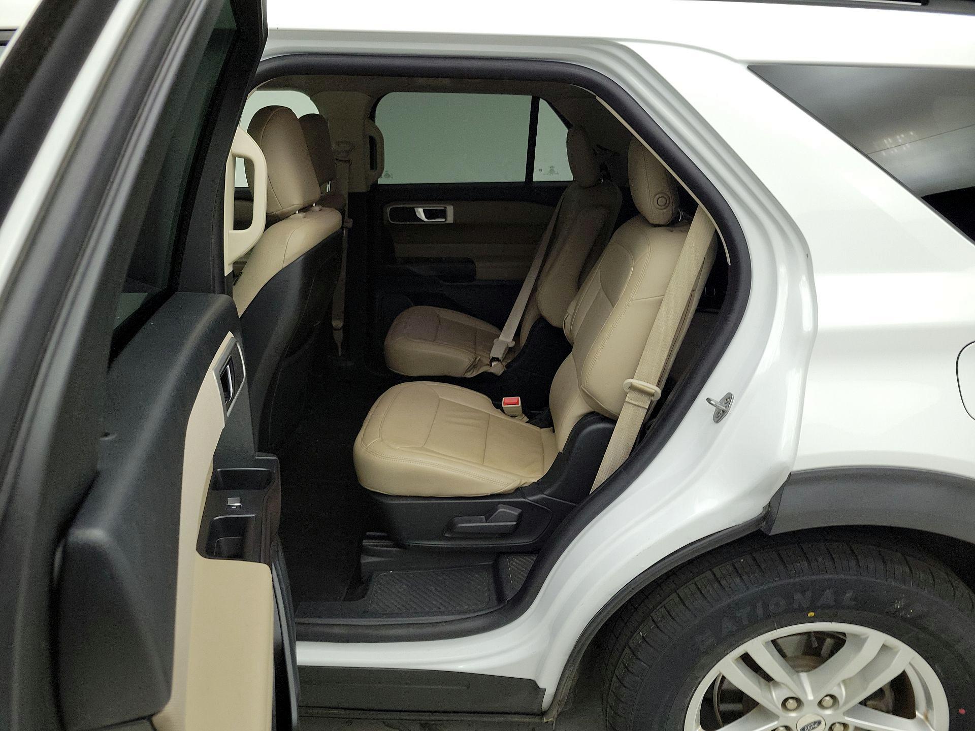 Thumbnail: 2020 Ford Explorer - 19