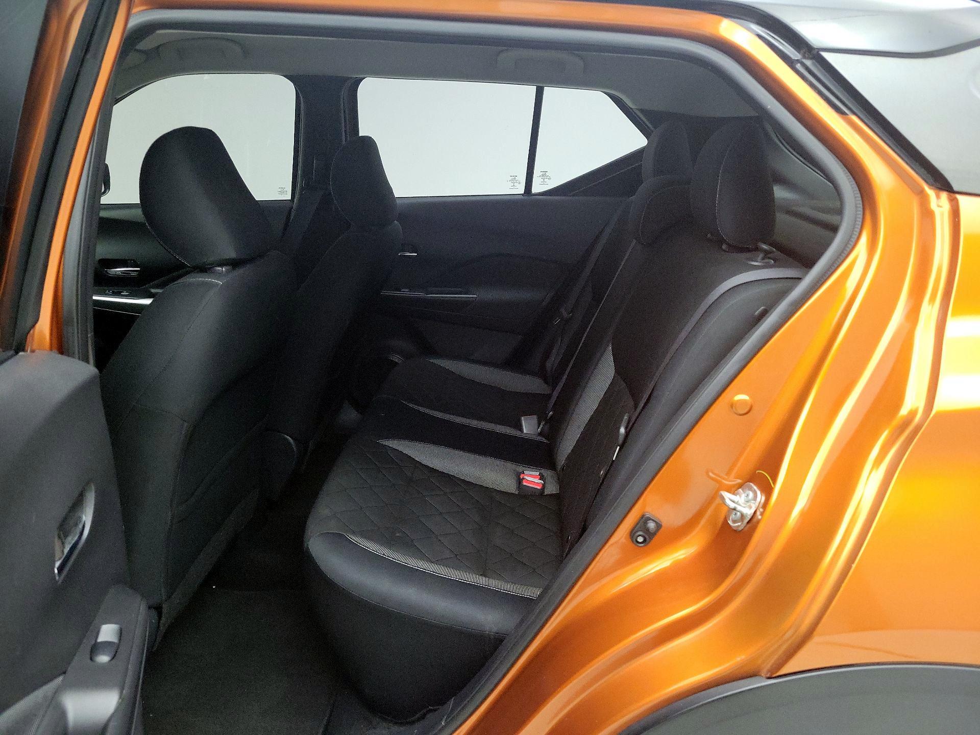 Thumbnail: 2019 Nissan Kicks - 19
