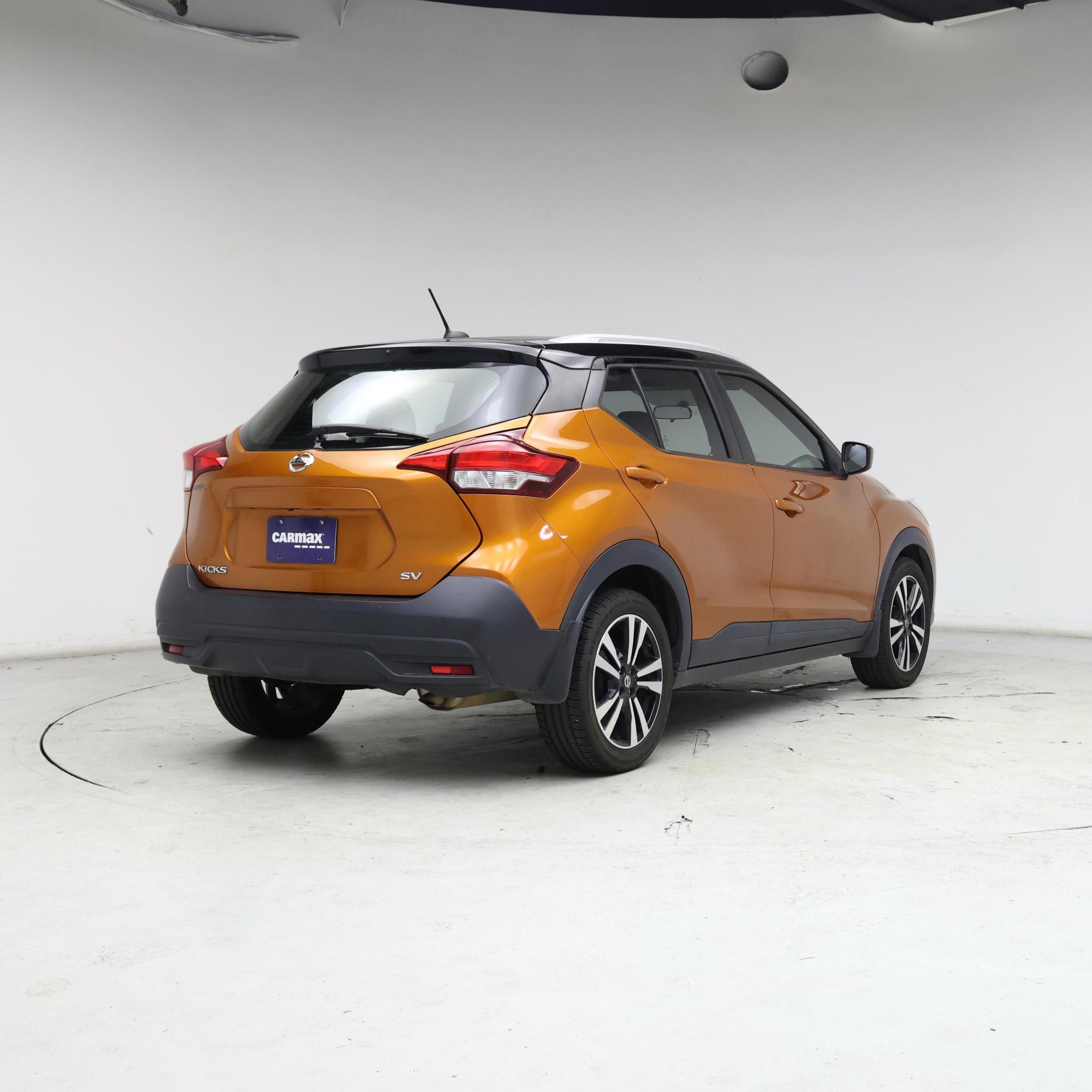 Thumbnail: 2019 Nissan Kicks - 8