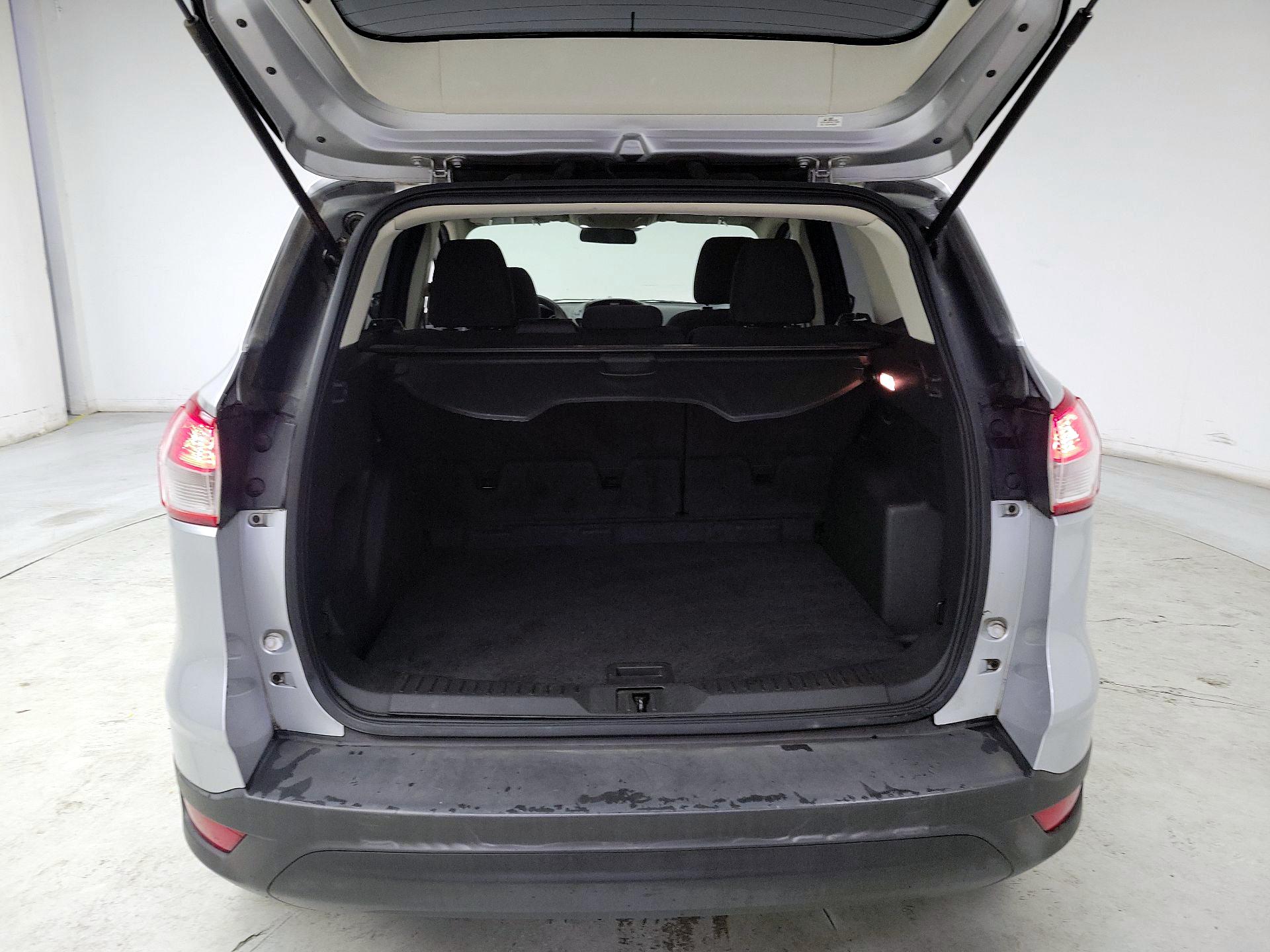 Thumbnail: 2016 Ford Escape - 20