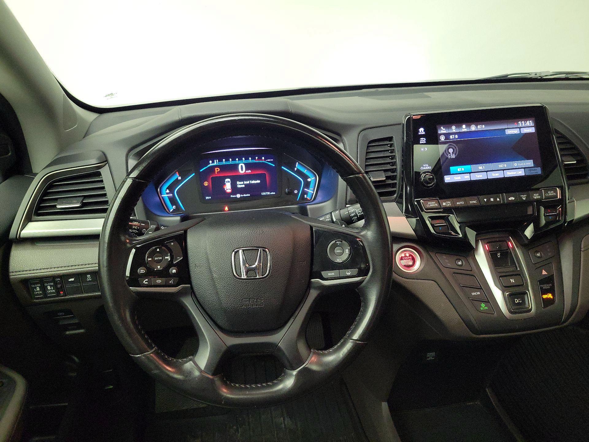 Thumbnail: 2018 Honda Odyssey - 10