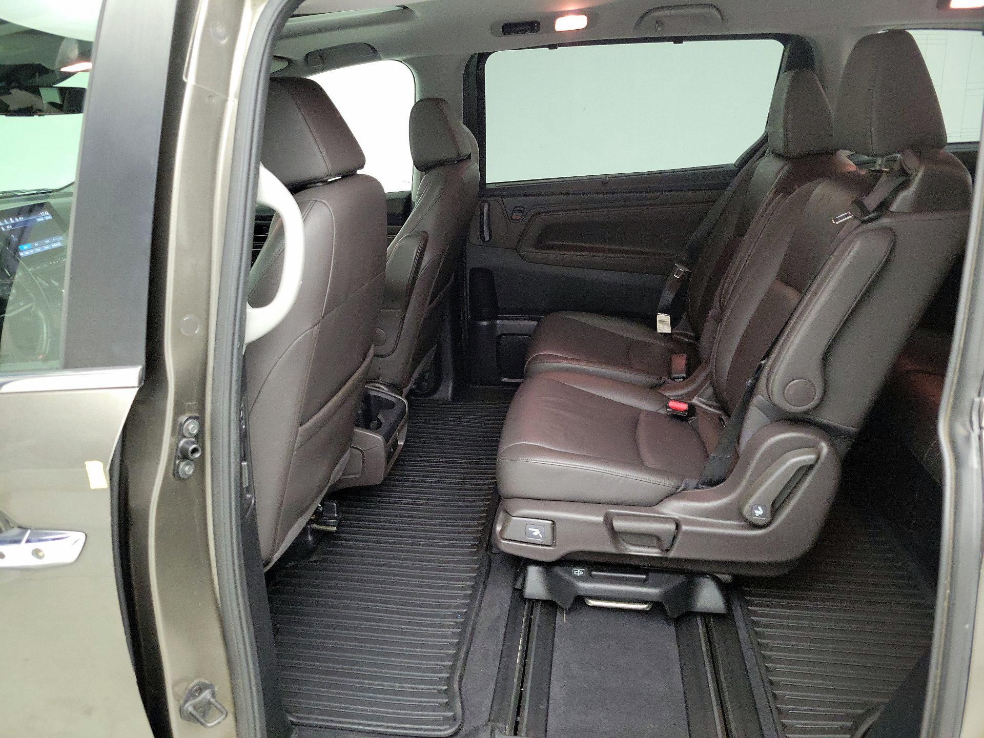 Thumbnail: 2018 Honda Odyssey - 20