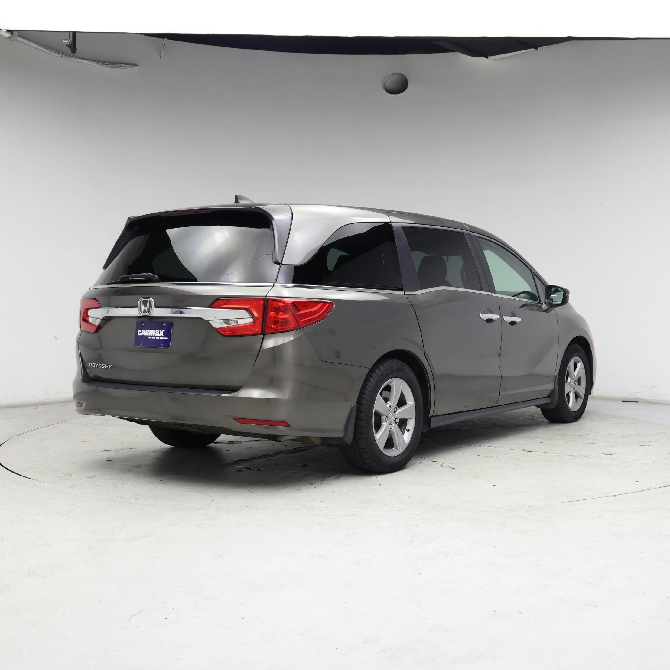 Thumbnail: 2018 Honda Odyssey - 8