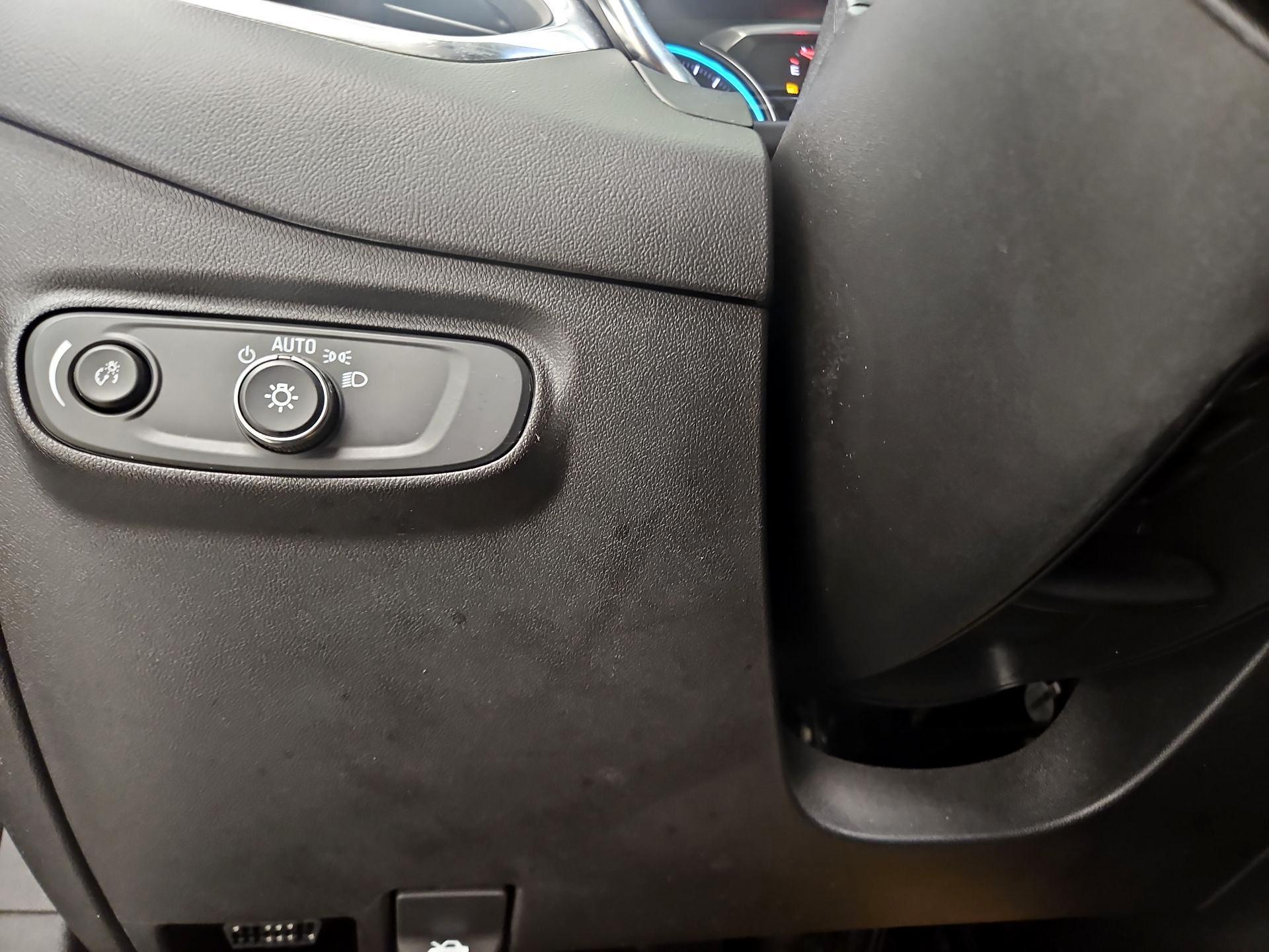 Thumbnail: 2021 Chevrolet Equinox - 13