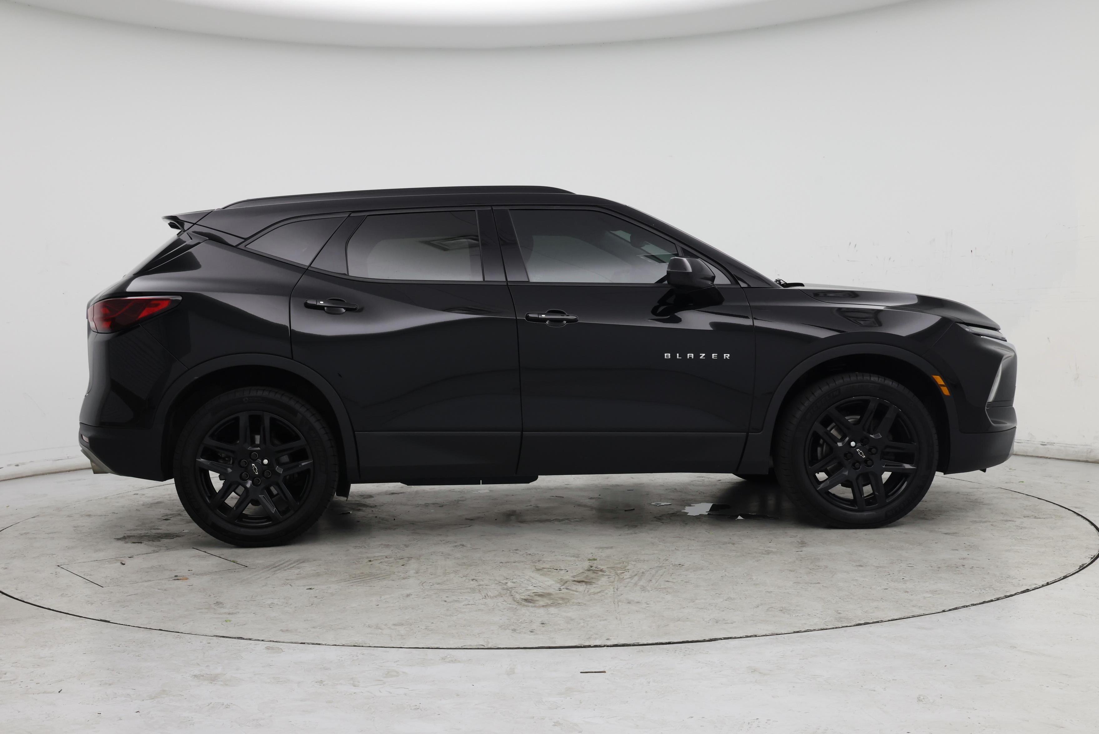 Thumbnail: 2023 Chevrolet Blazer - 7