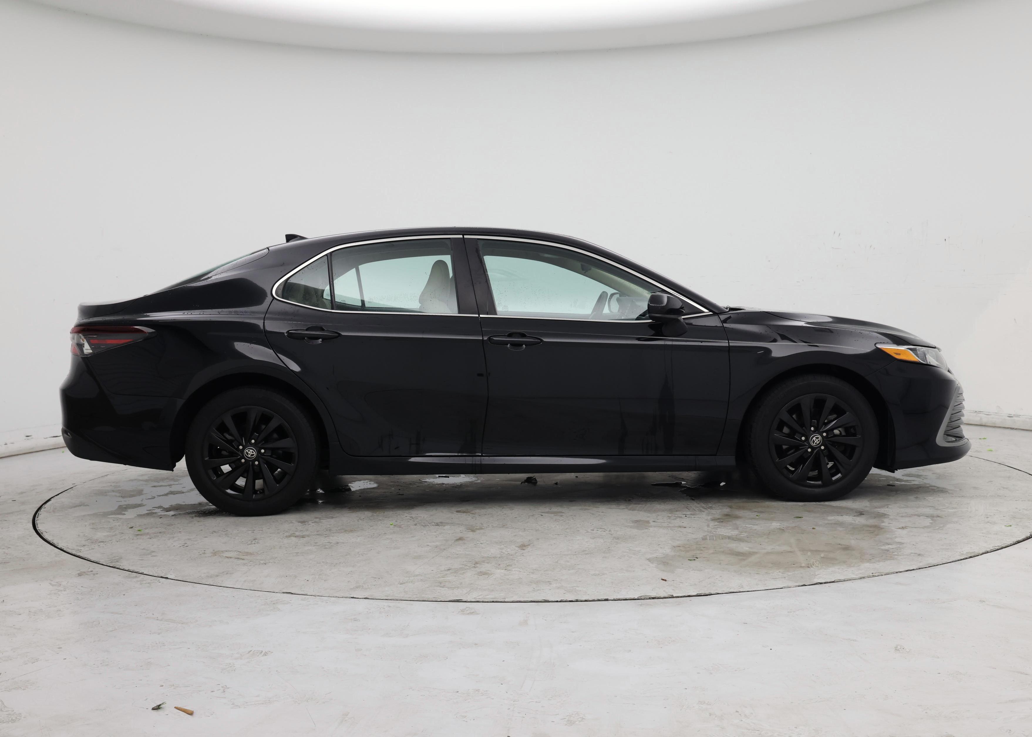 Thumbnail: 2022 Toyota Camry - 7