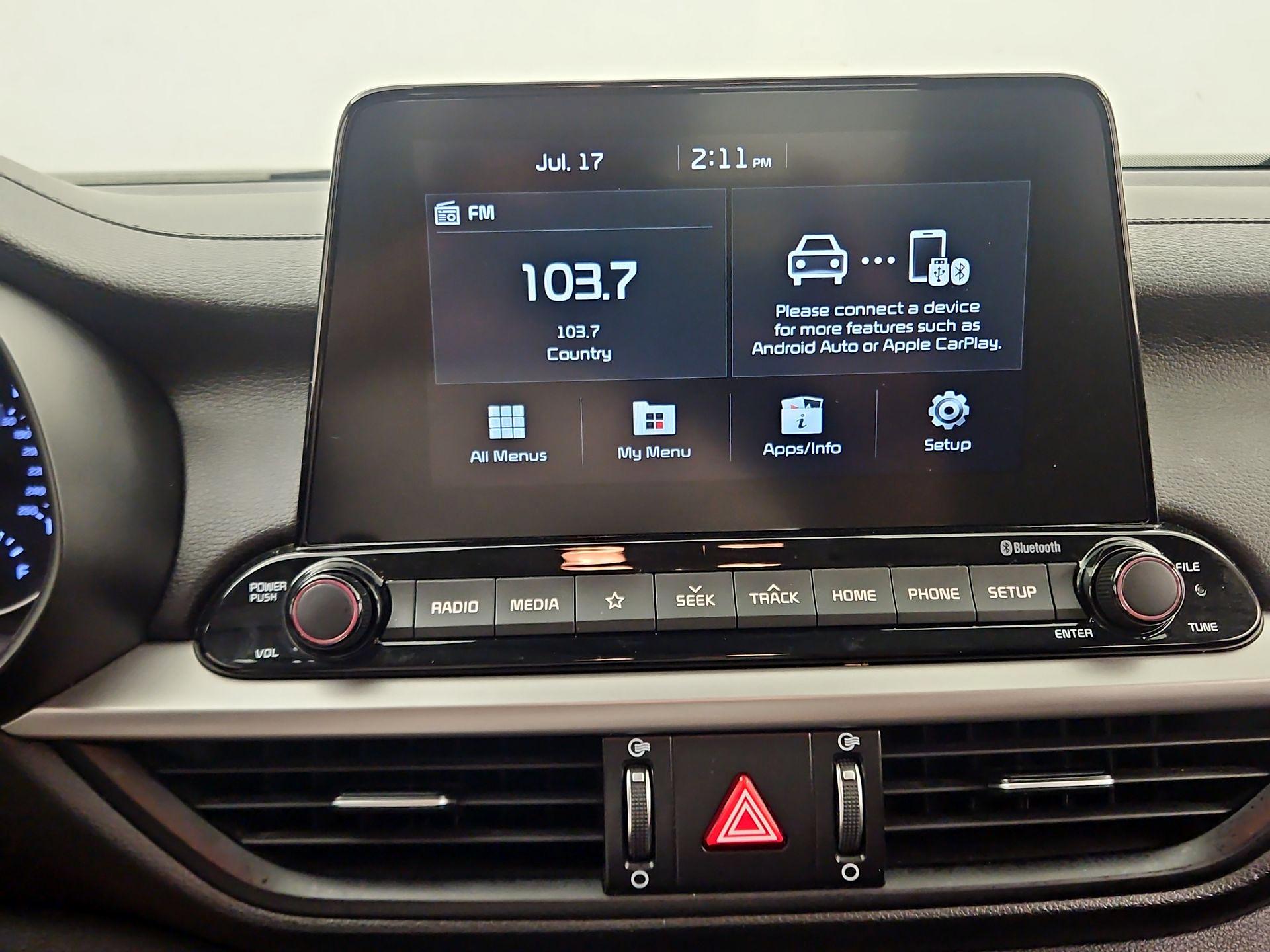 Thumbnail: 2021 Kia Forte - 15